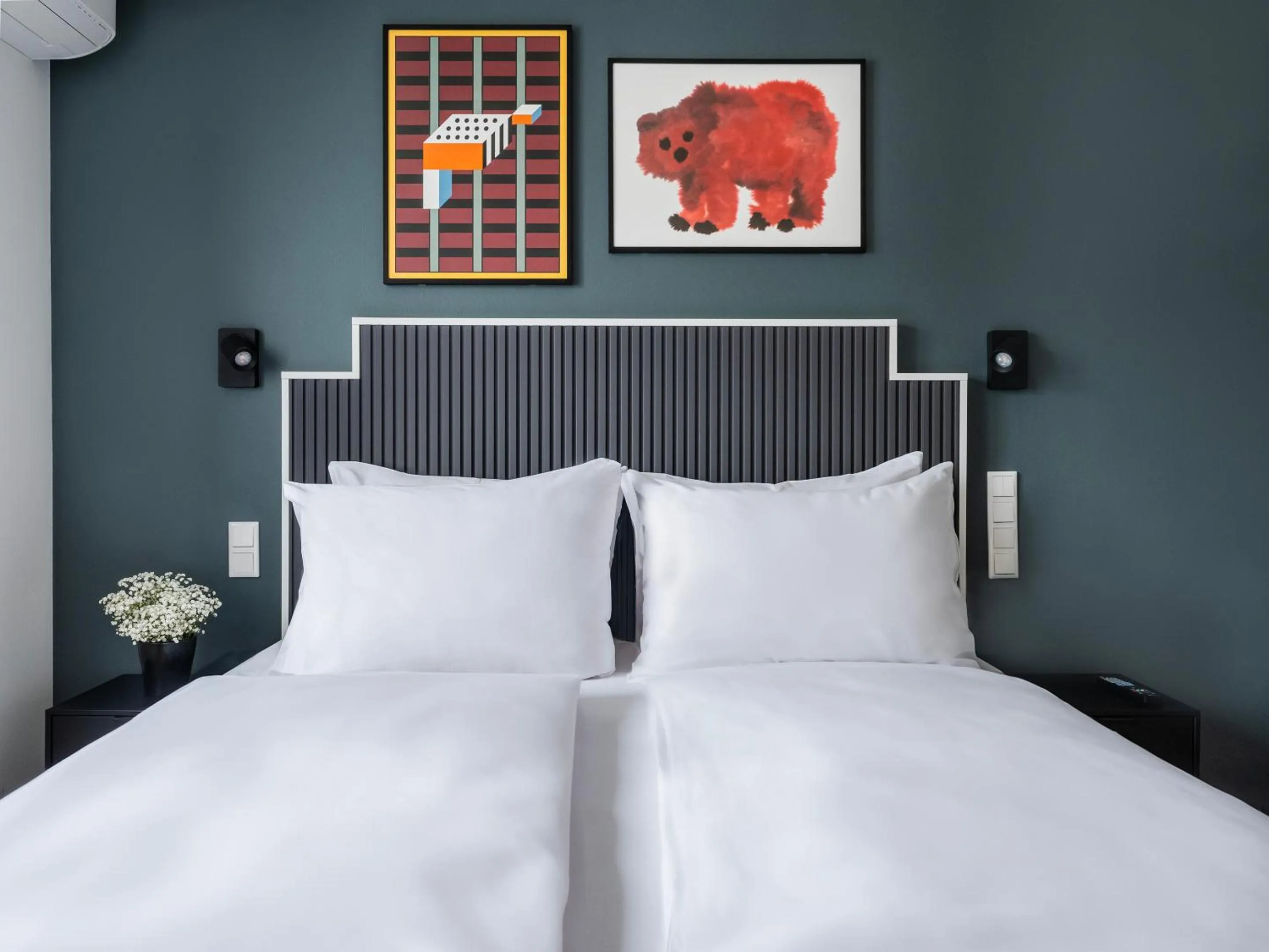 Bed in Numa Düsseldorf Leo