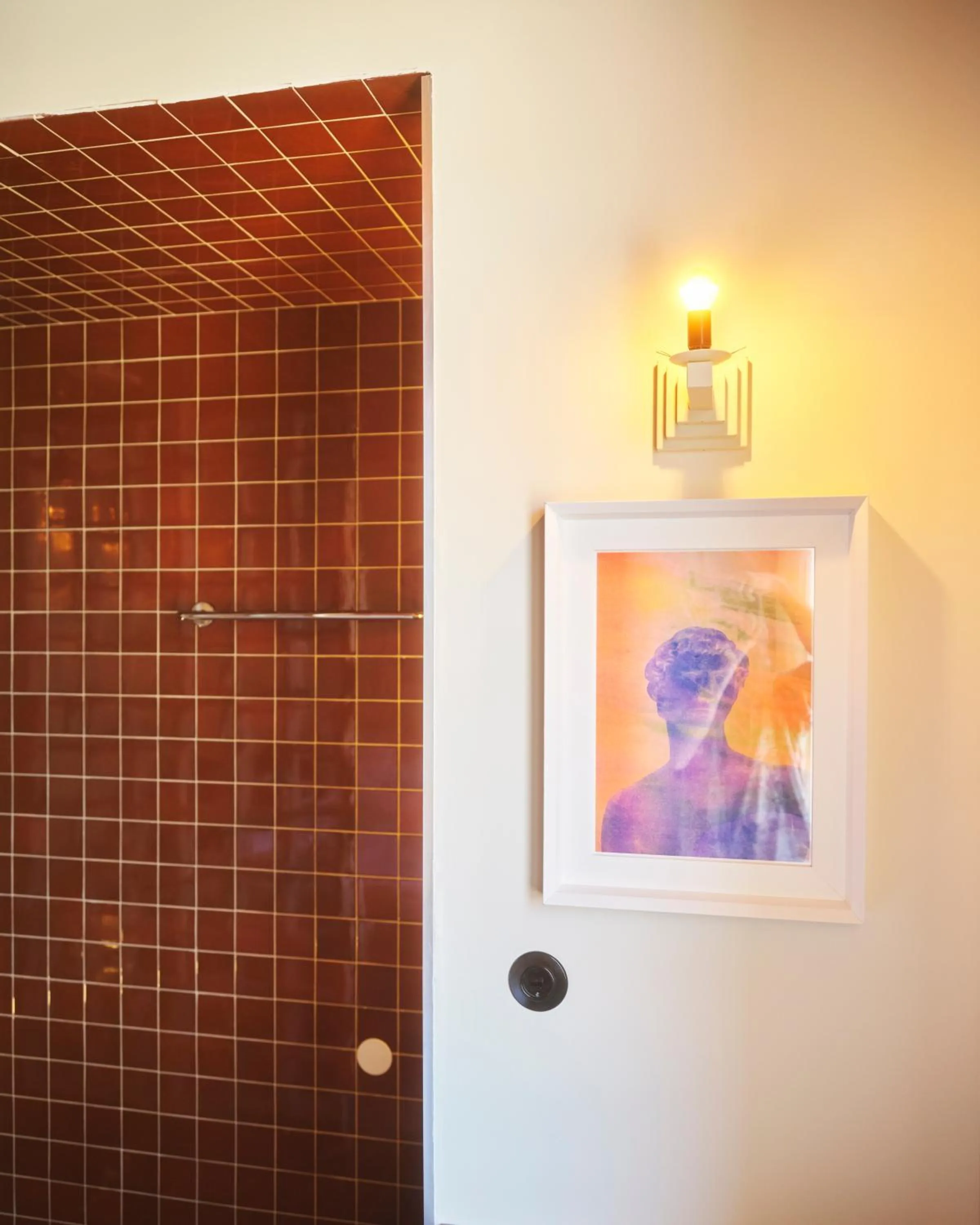 Decorative detail in Hôtel Présent - Entrée autonome, réception en ligne - Encore Mieux