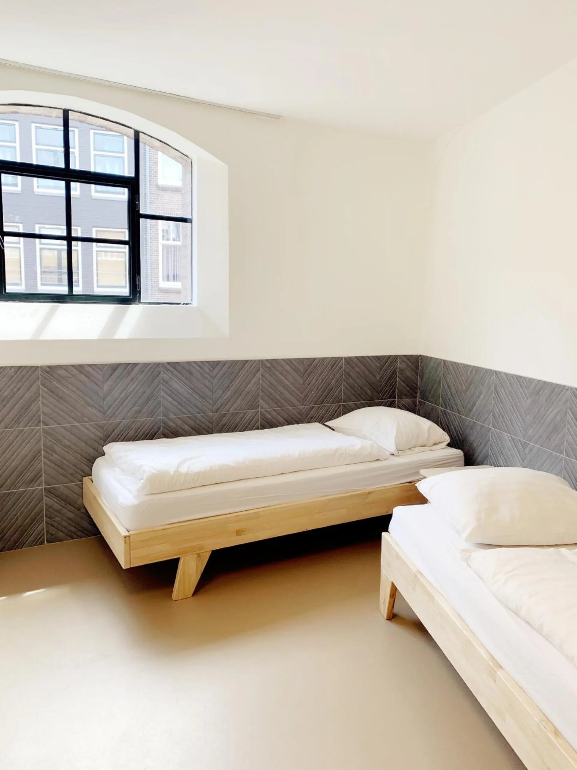 Bed in Hotel The Globe