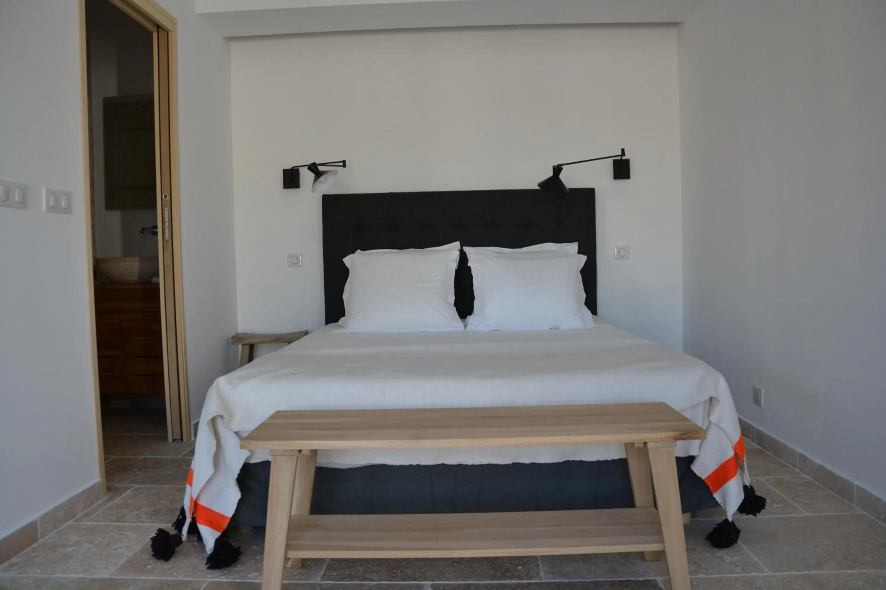 Bed in Villa Le Sud