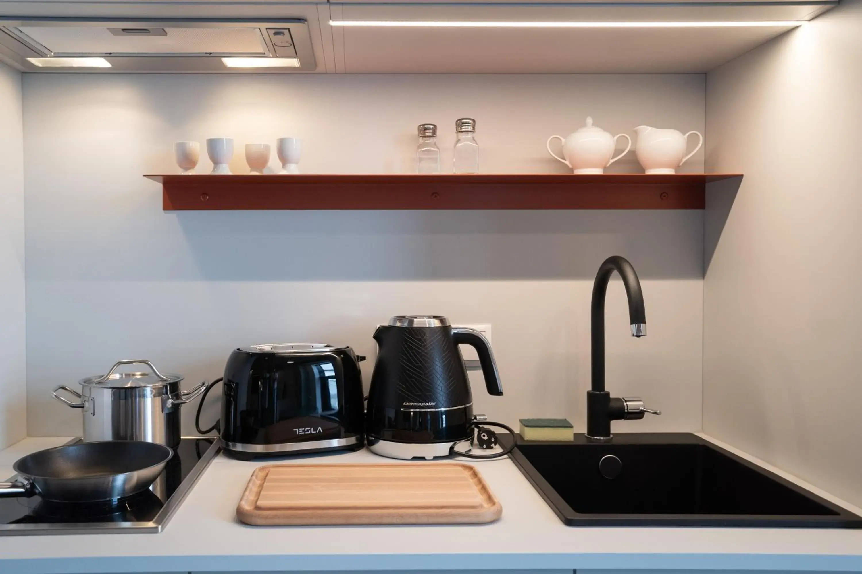 Coffee/tea facilities in HONEST Ricany Coffee/tea facilities in HONEST Ricany