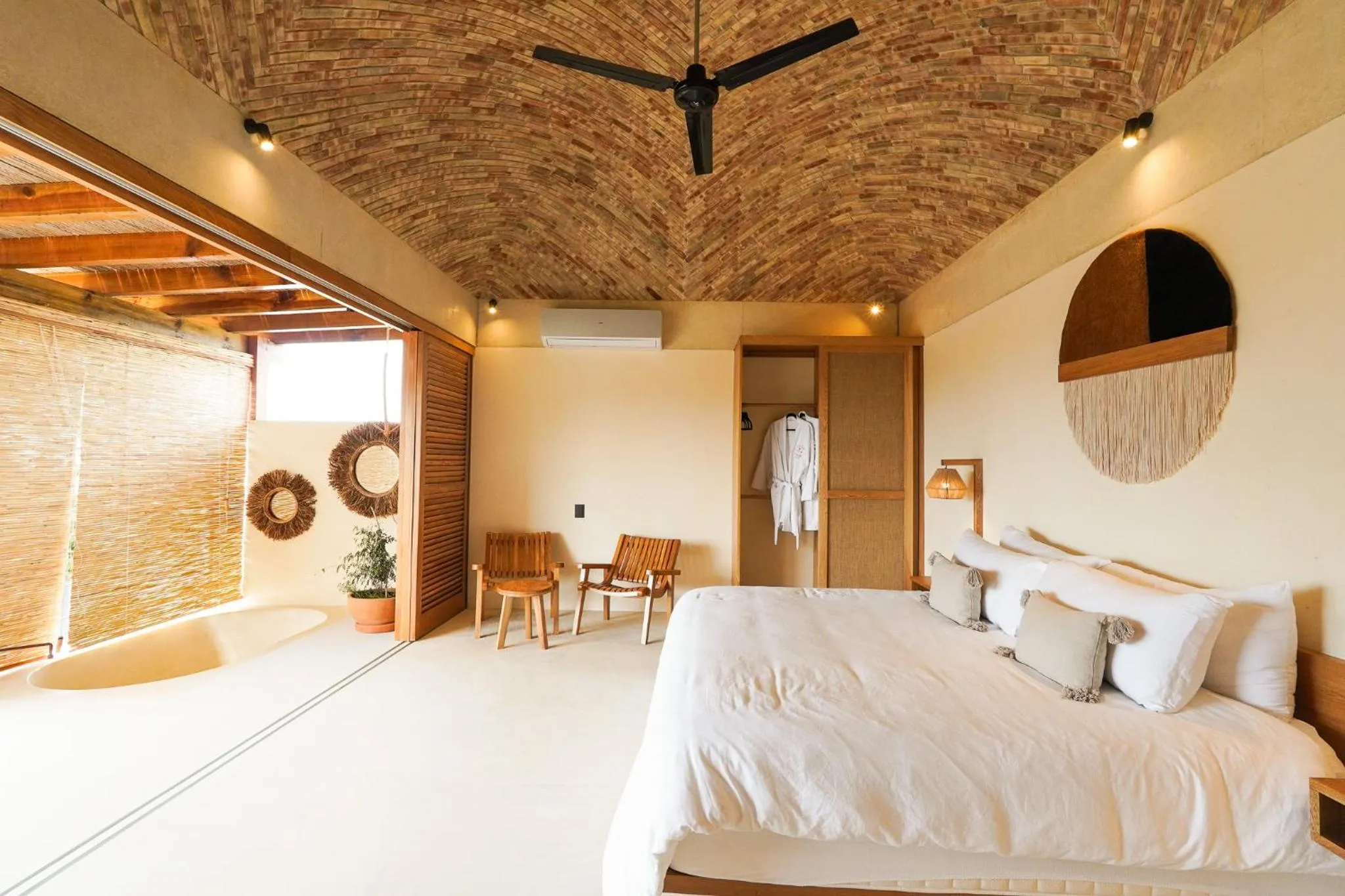 Bed in Casa Borka LUXURY FULLY FURNISHED BEACH CONDOS WITH POOL