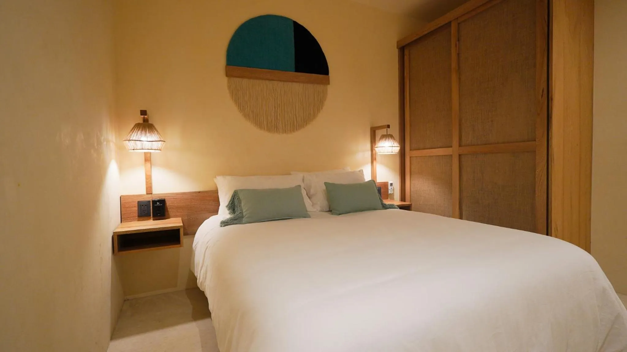 Bed in Casa Borka LUXURY FULLY FURNISHED BEACH CONDOS WITH POOL