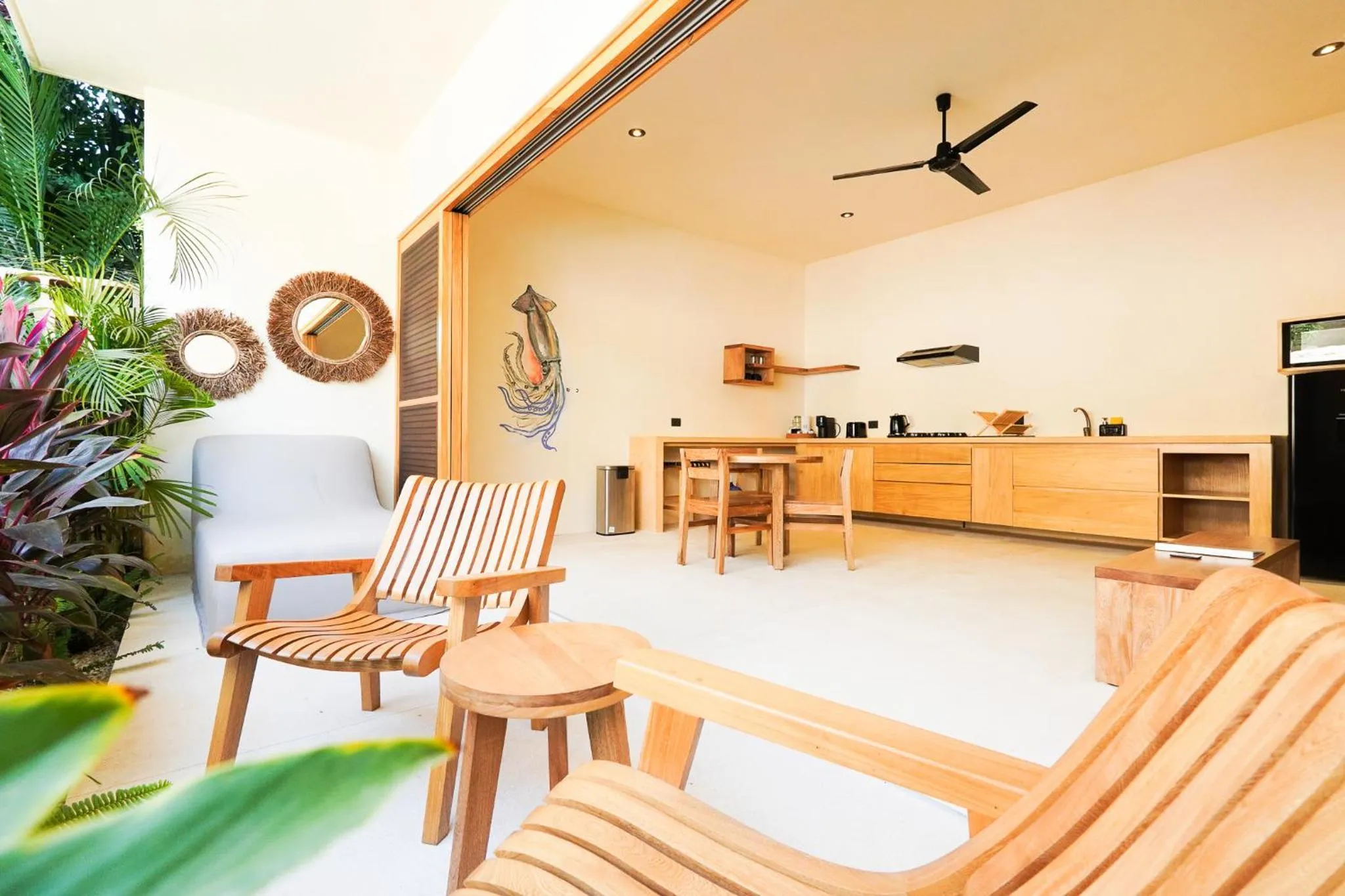 Kitchen or kitchenette in Casa Borka LUXURY FULLY FURNISHED BEACH CONDOS WITH POOL