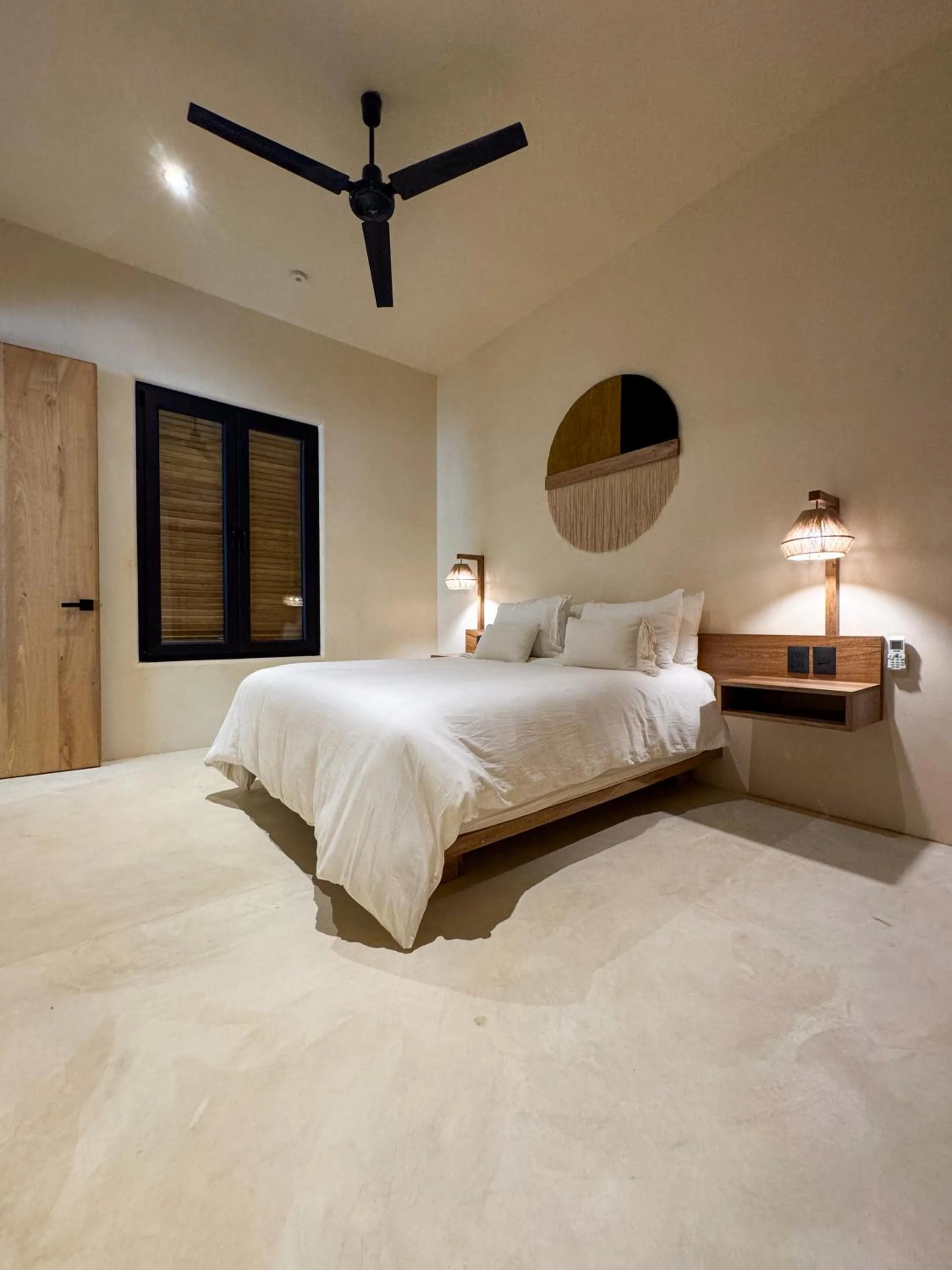 Bed in Casa Borka LUXURY FULLY FURNISHED BEACH CONDOS WITH POOL