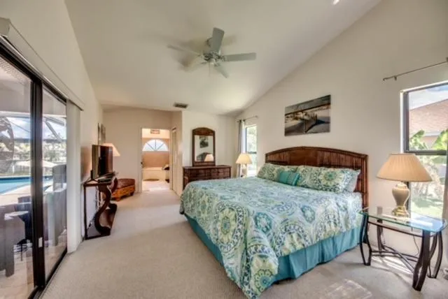 Bed in Villa McArita - 4 bedroom home w. heated pool on the water