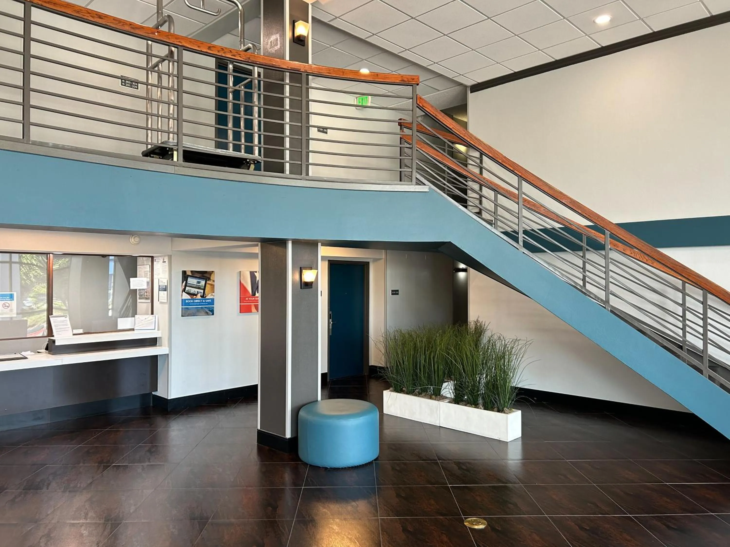 Lobby or reception in Studio 6 Suites Carson, CA