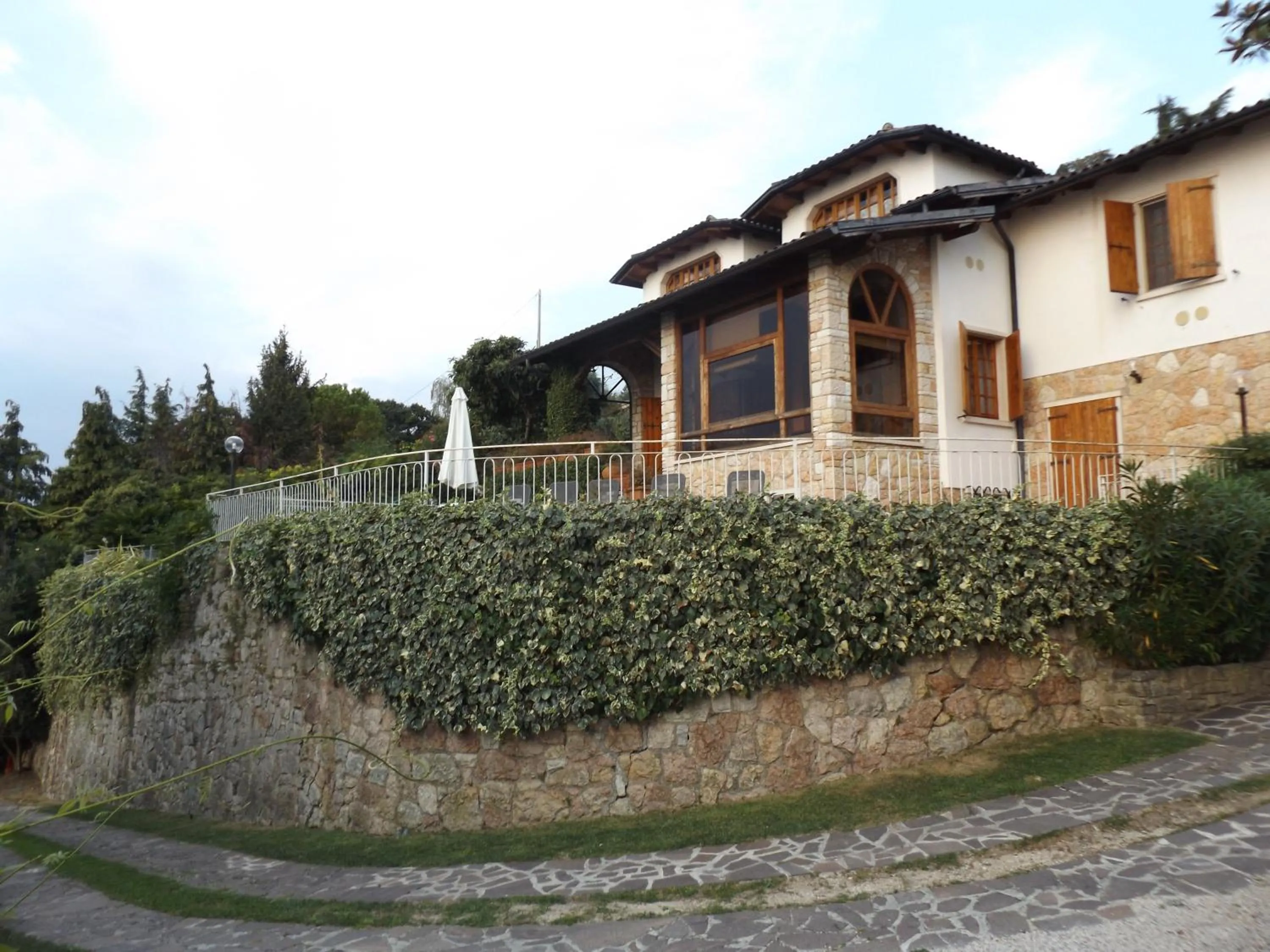 Property building in Villa Margiò