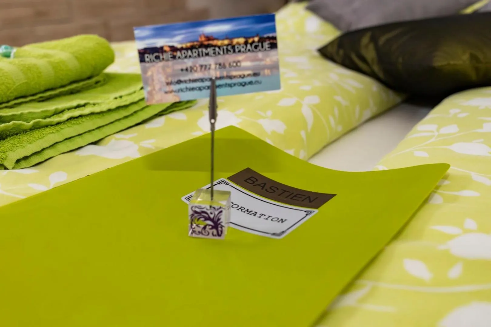 Property logo or sign, Bed in Bastien Studio near Airport