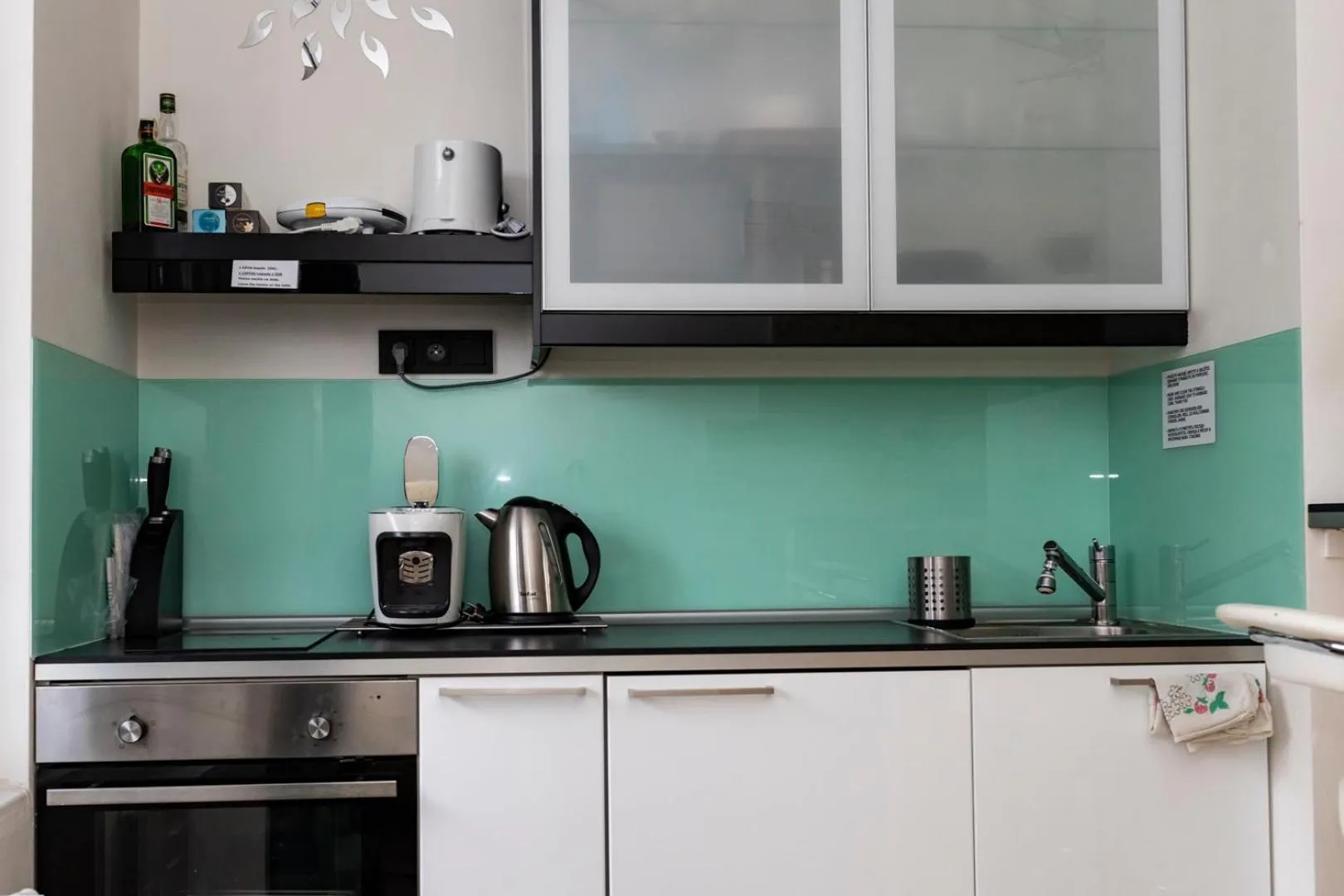 Kitchen or kitchenette in Bastien Studio near Airport