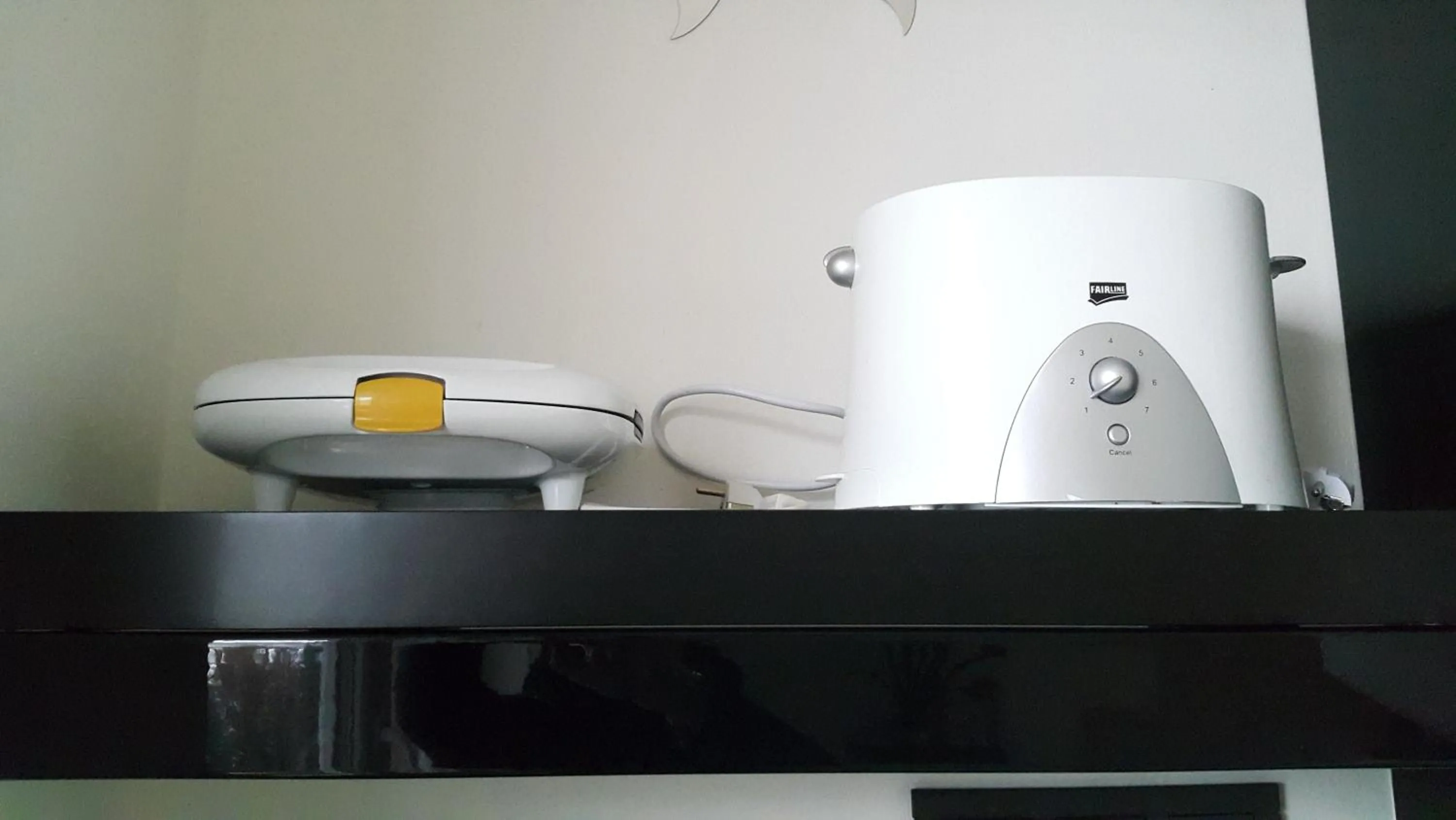 Kitchen or kitchenette in Bastien Studio near Airport