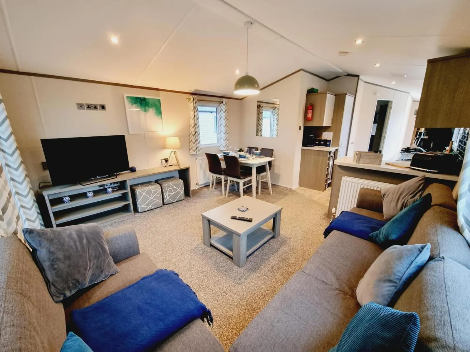 Golden Palm Resort - The Atlas Family - Coastal Caravan Breaks