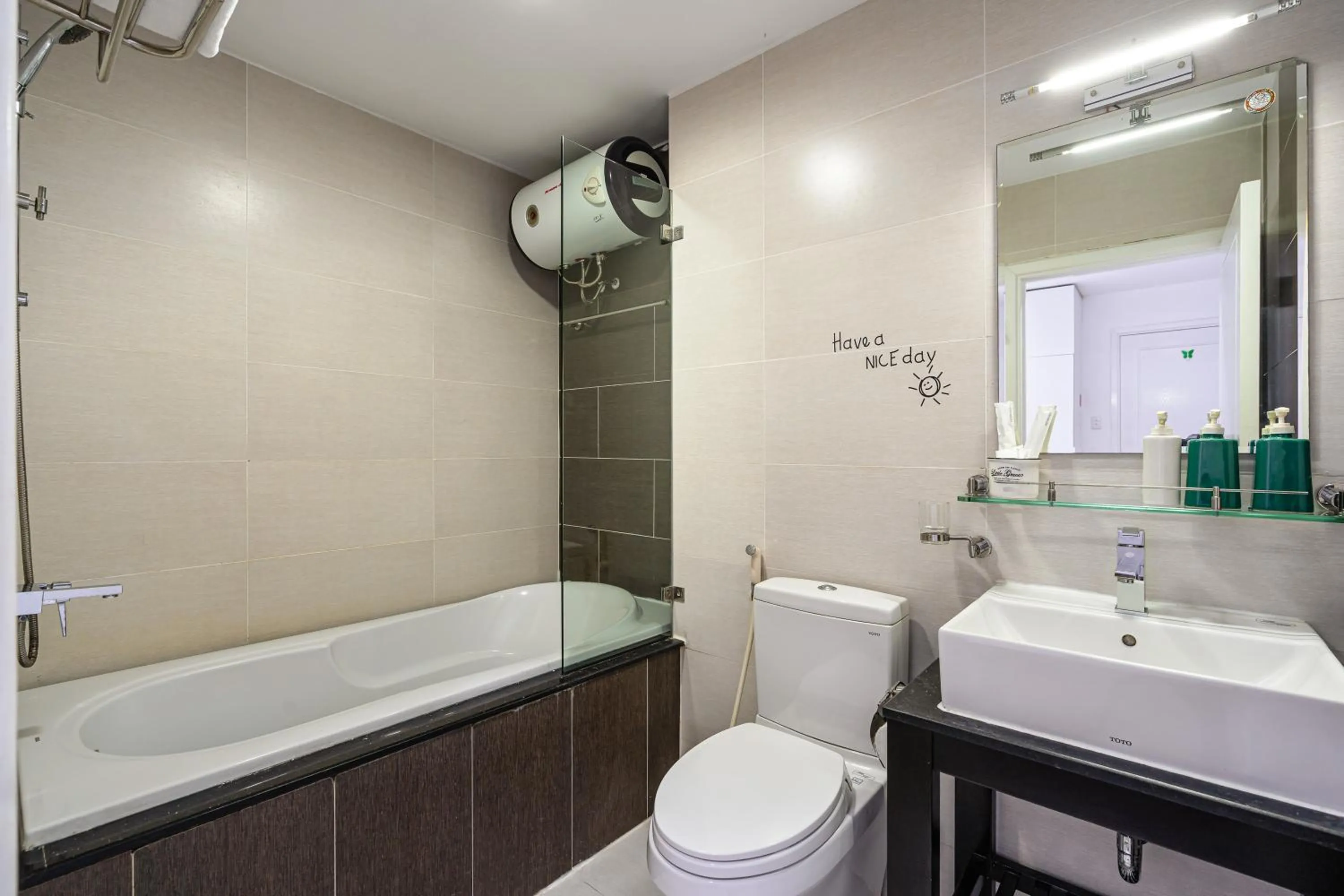 Toilet in Alex House Saigon - Serviced Apartment