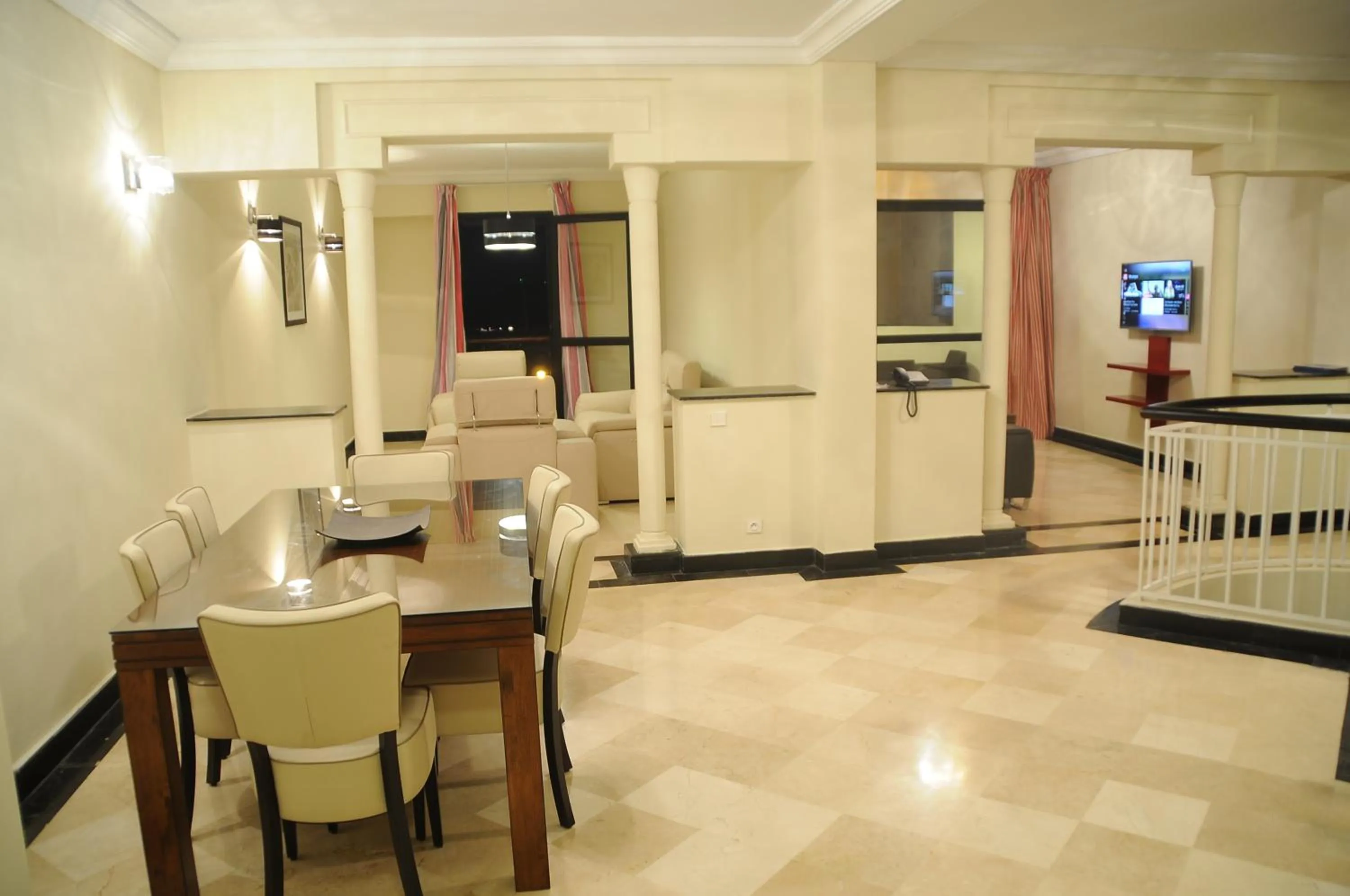 Dining area in Le Rio Appart-Hotel City Center