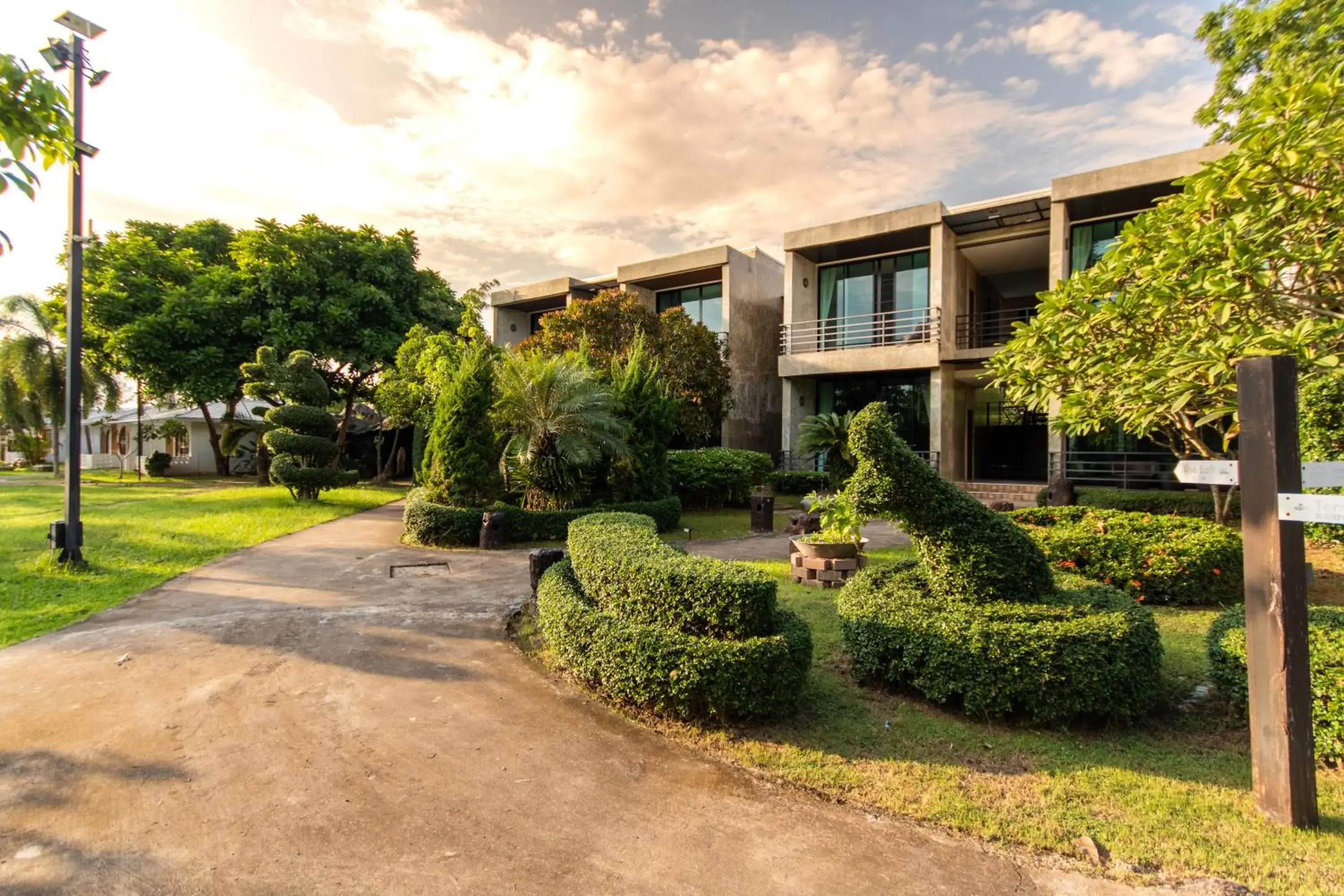 Property building in Sangthong Resort at Chiang Klang Property building in Sangthong Resort at Chiang Klang