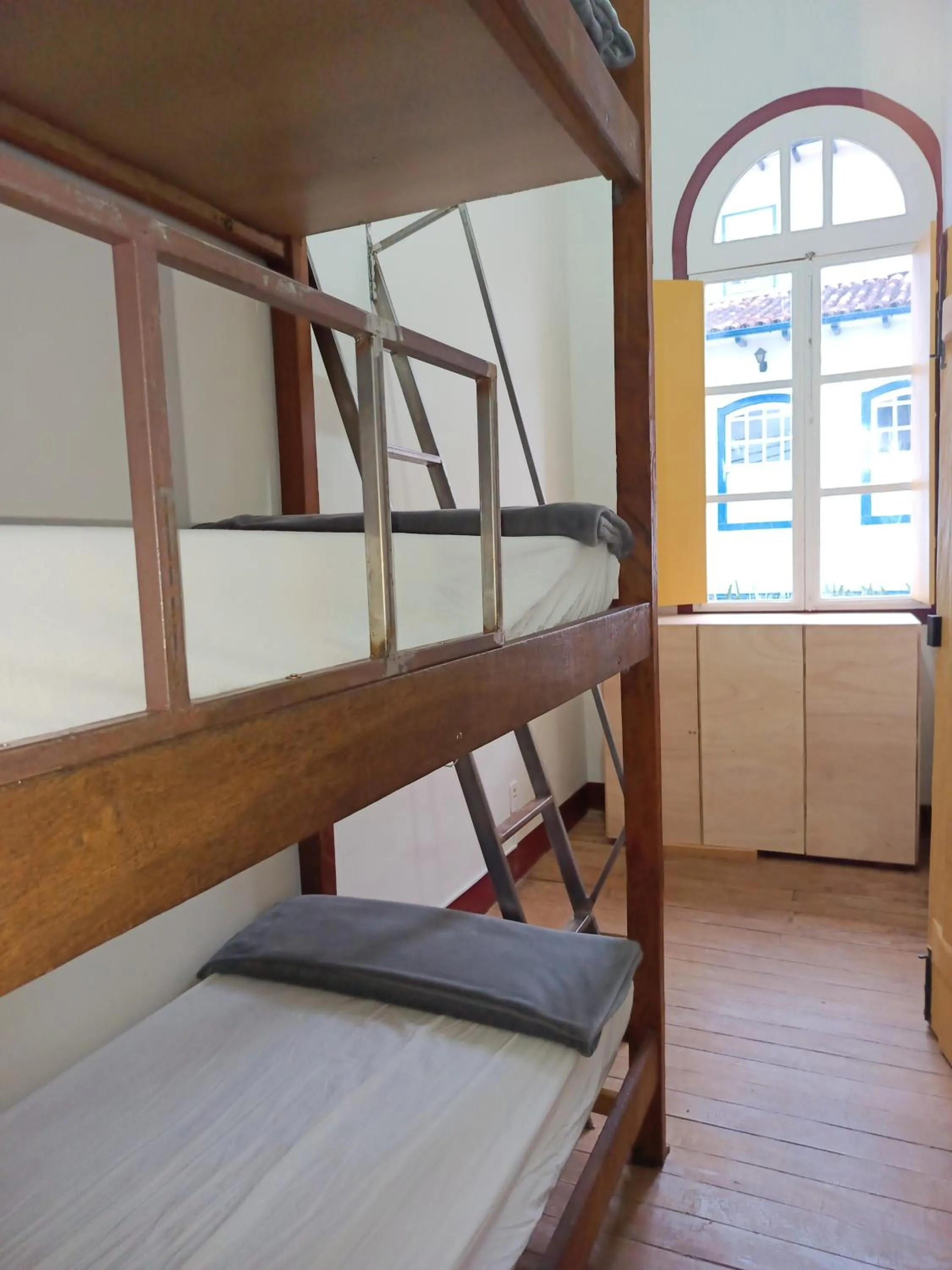 Bed in É Hostel