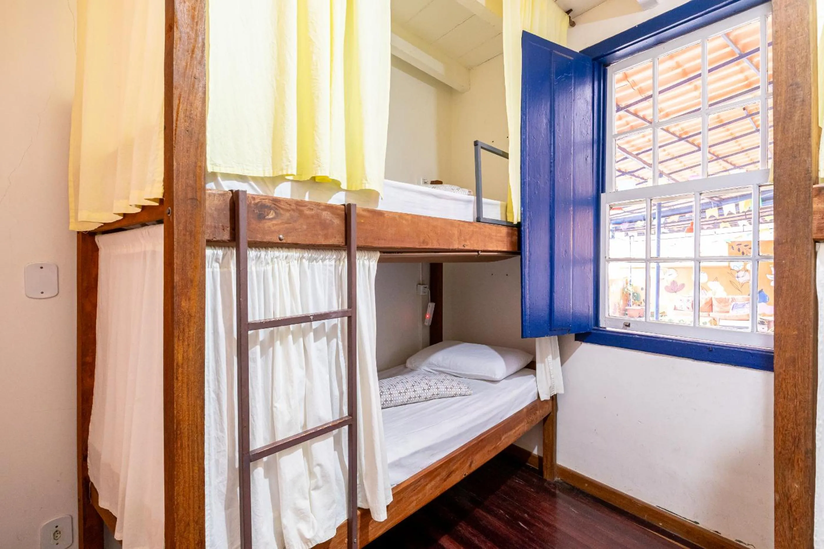 Bed in É Hostel