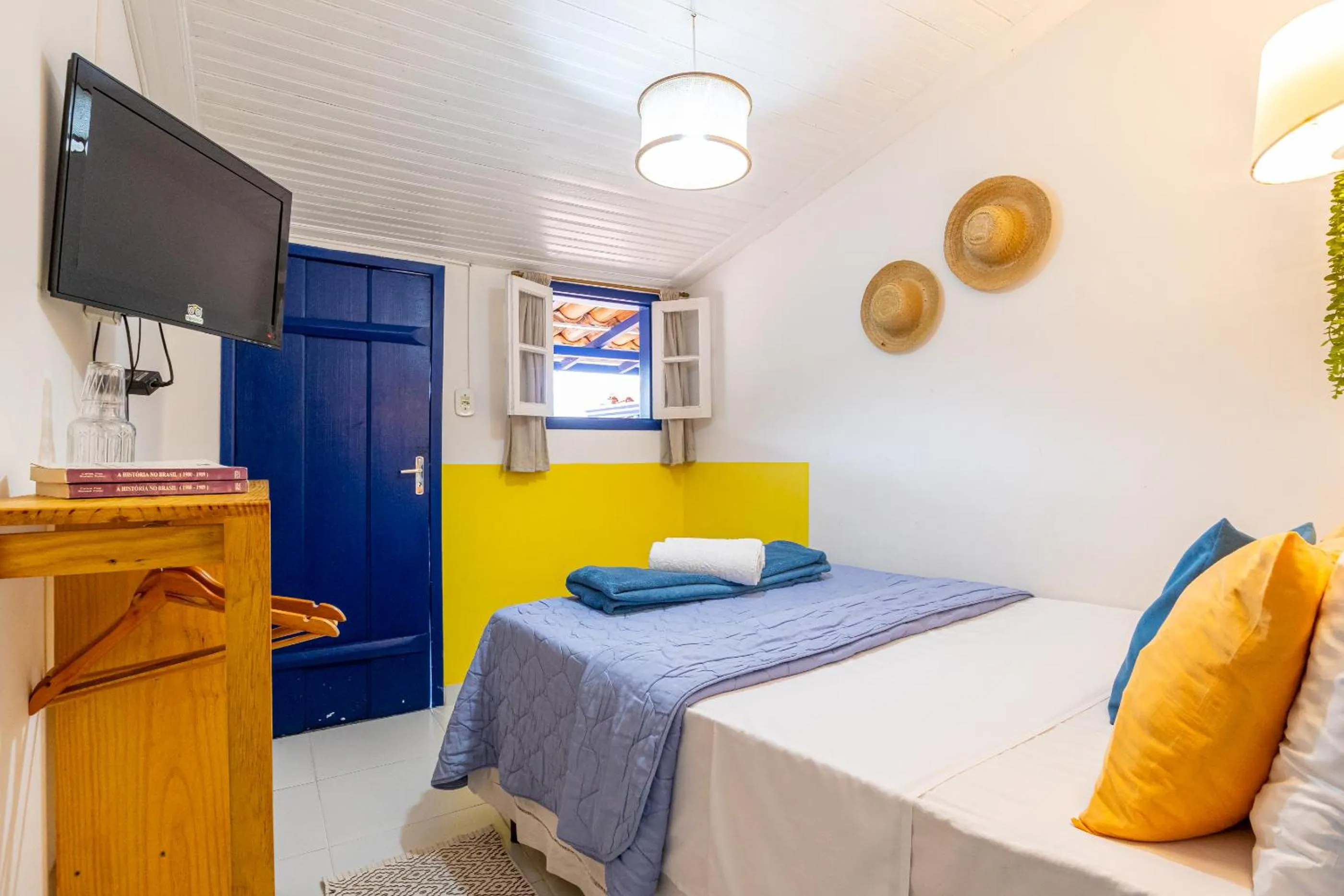 Bed in É Hostel