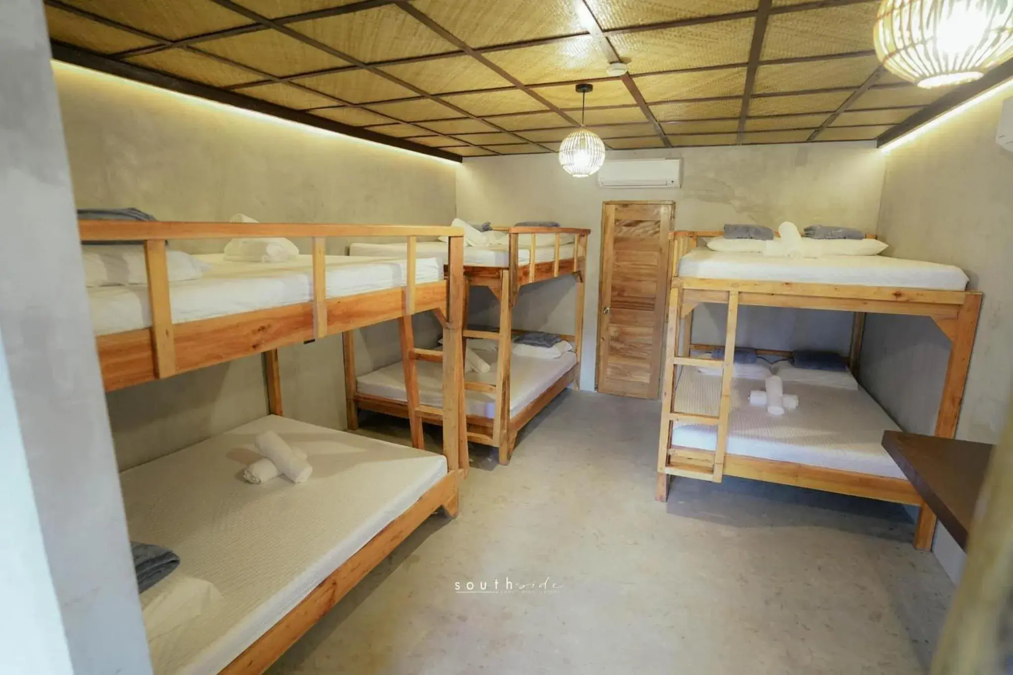 6-Bed Mixed Dormitory Room in Marika Resort 6-Bed Mixed Dormitory Room in Marika Resort