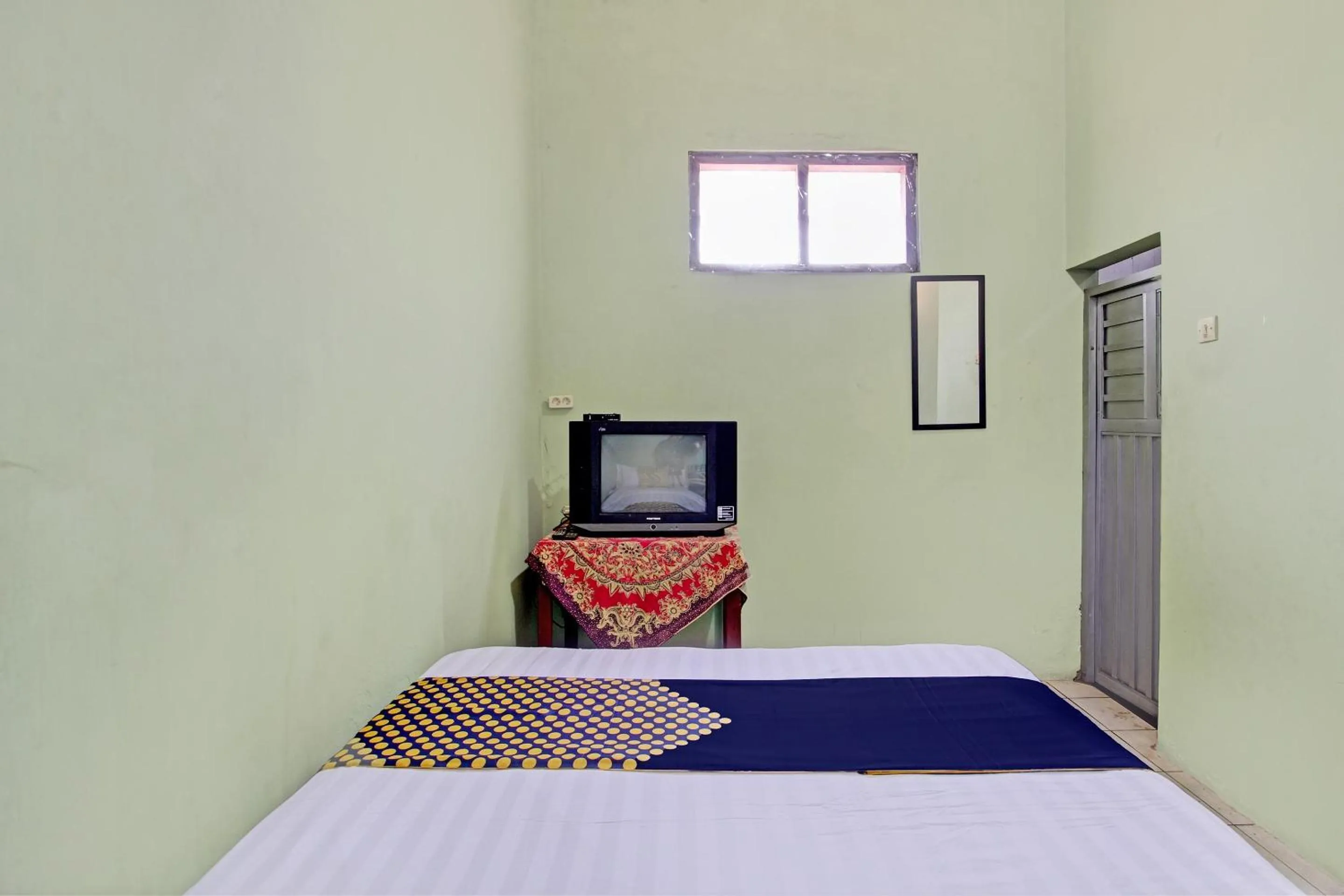 Bedroom, Bed in Hotel O Jaya Kusuma