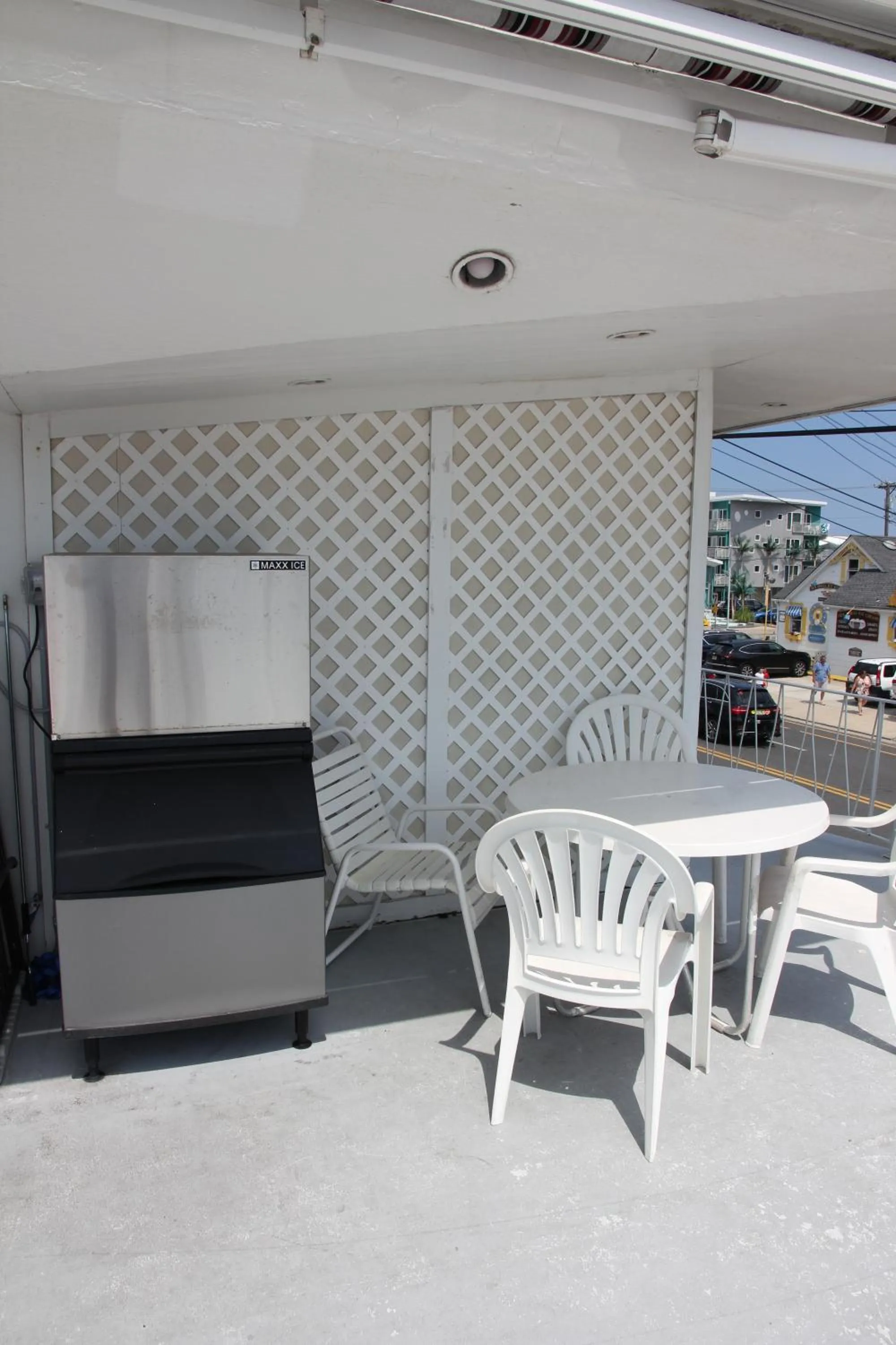 Pink Champagne Motel