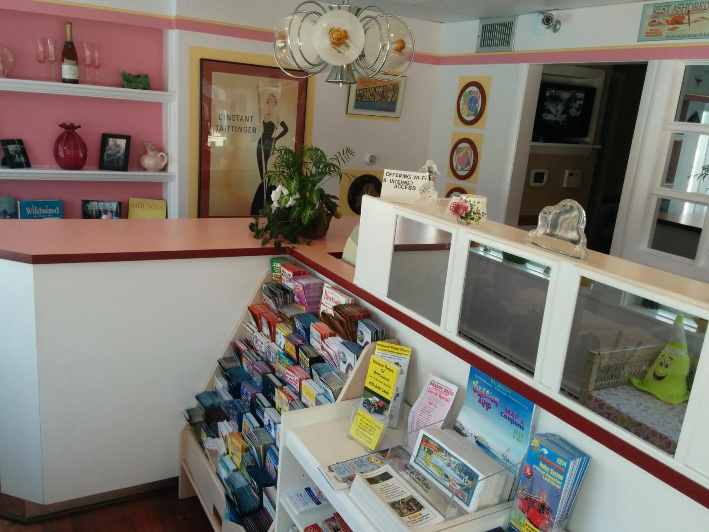 Lobby or reception in Pink Champagne Motel