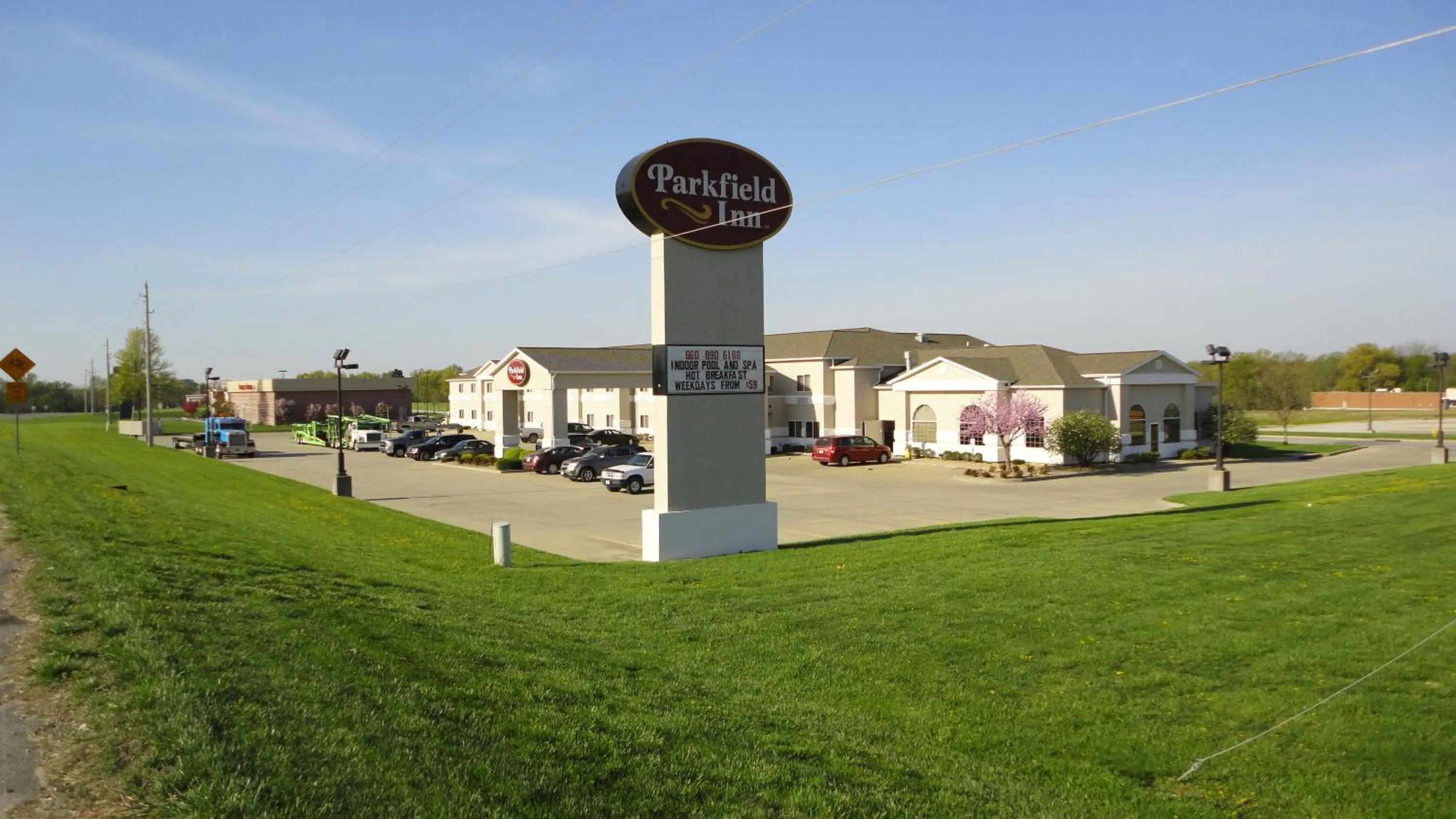 Facade/entrance in Parkfield Inn - Clinton