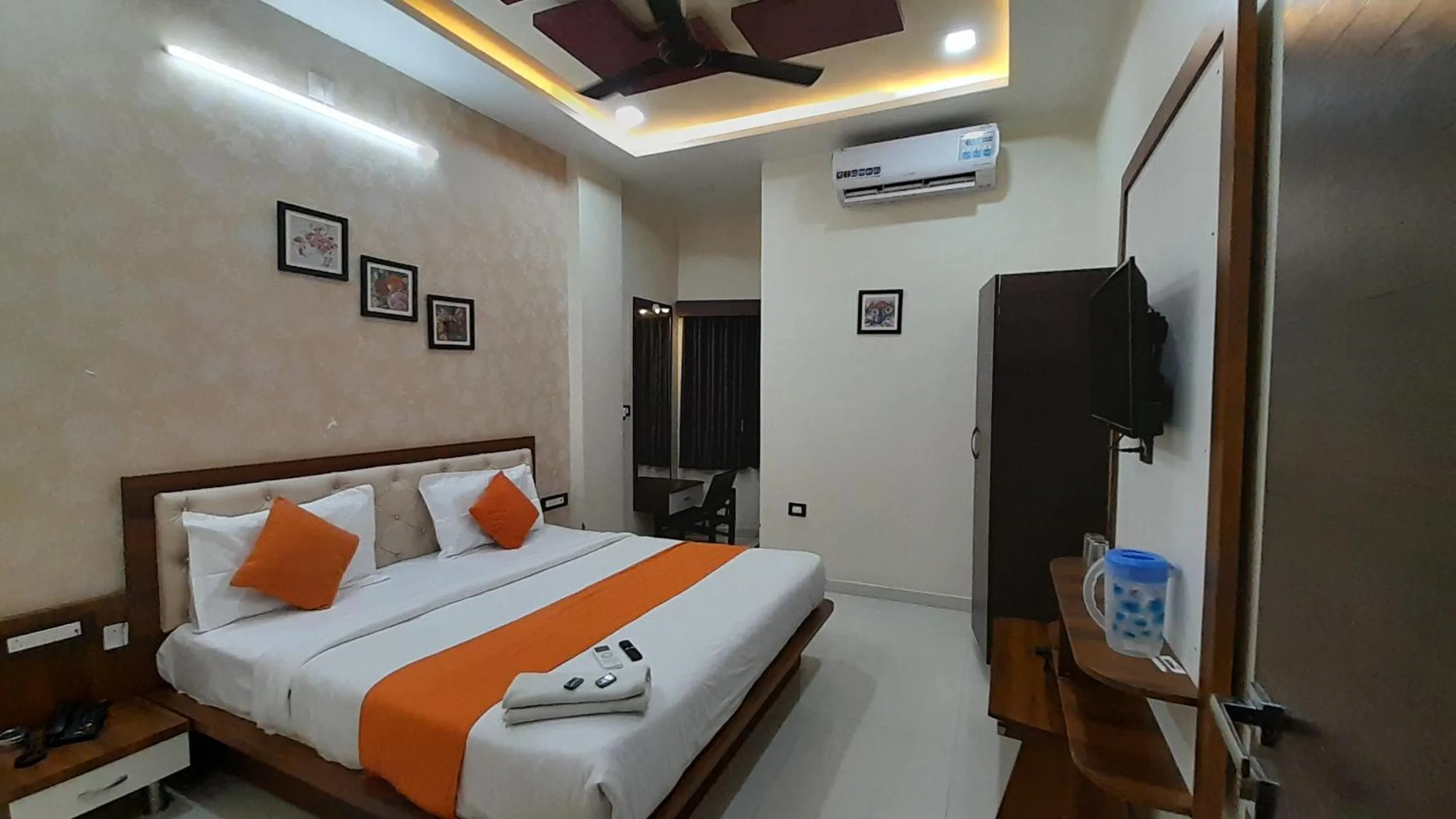 Bed in Hotel Sun Palace