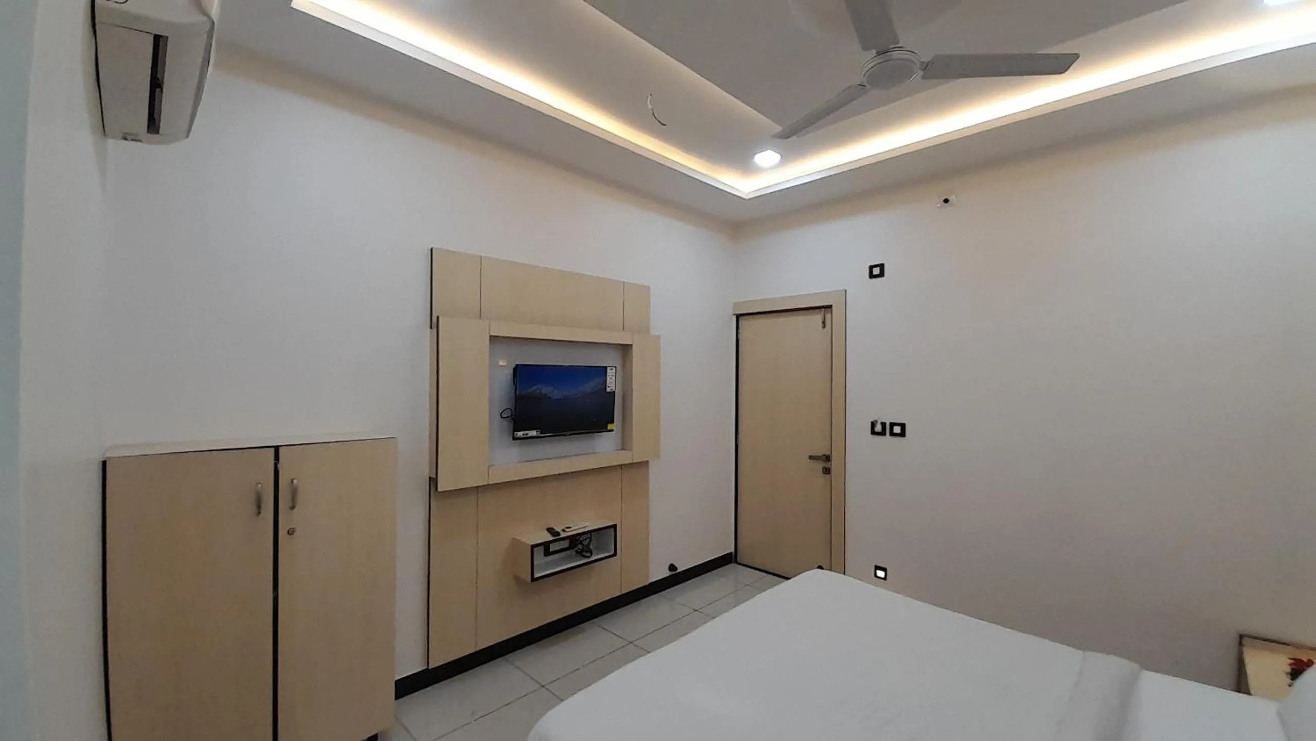 Bed in Hotel Sun Palace