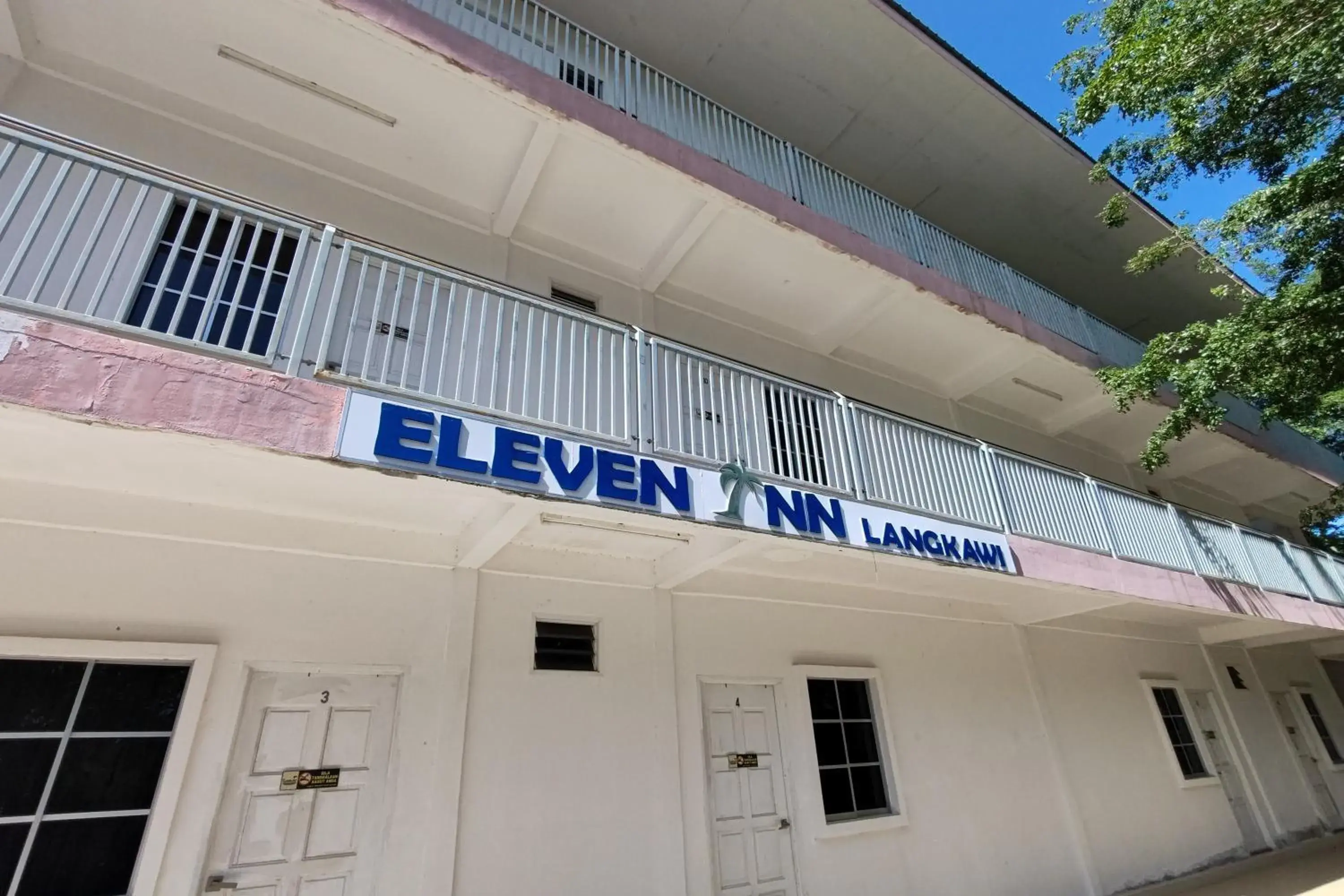 Property building in Eleven Inn Langkawi Property building in Eleven Inn Langkawi