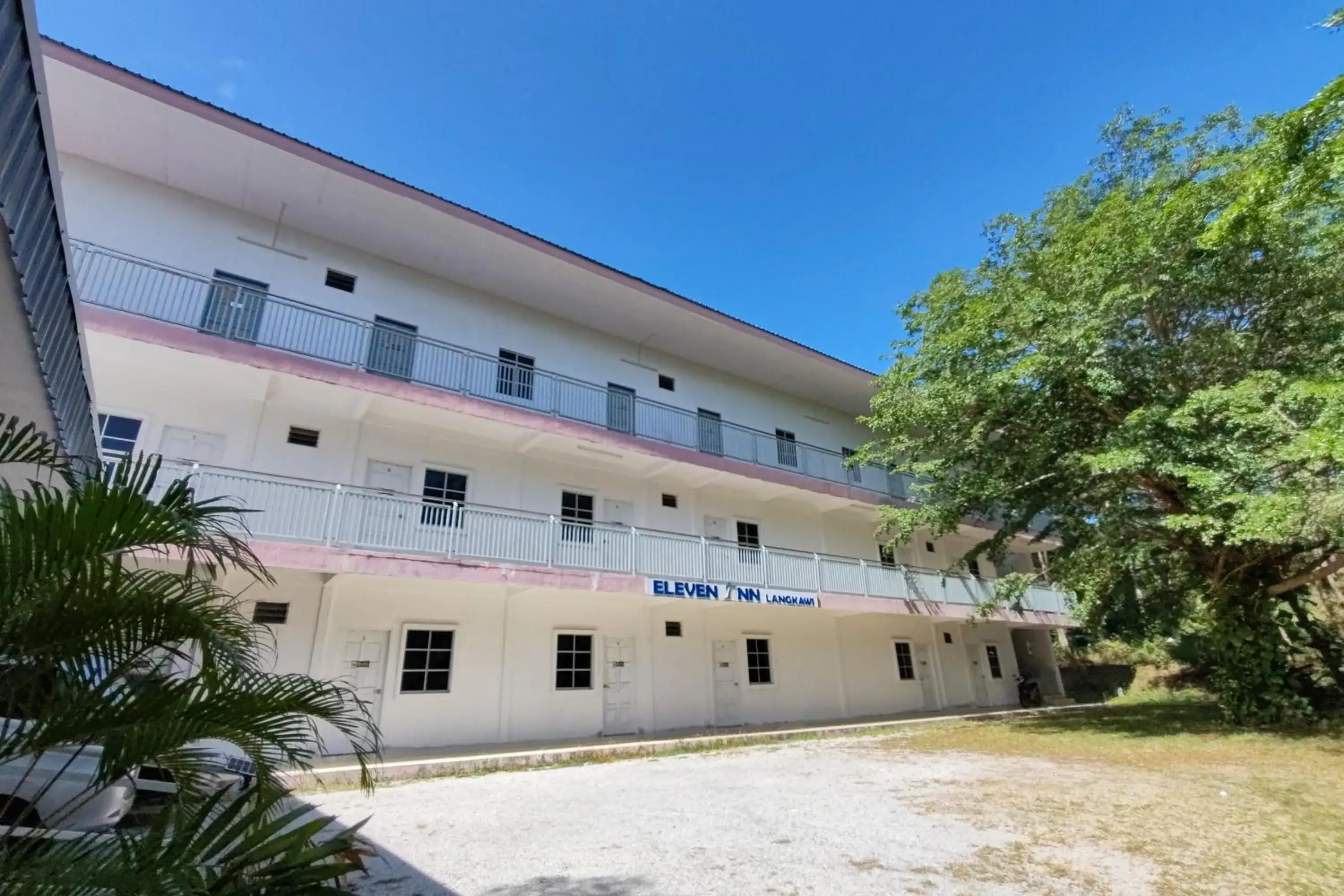 Property building in Eleven Inn Langkawi Property building in Eleven Inn Langkawi