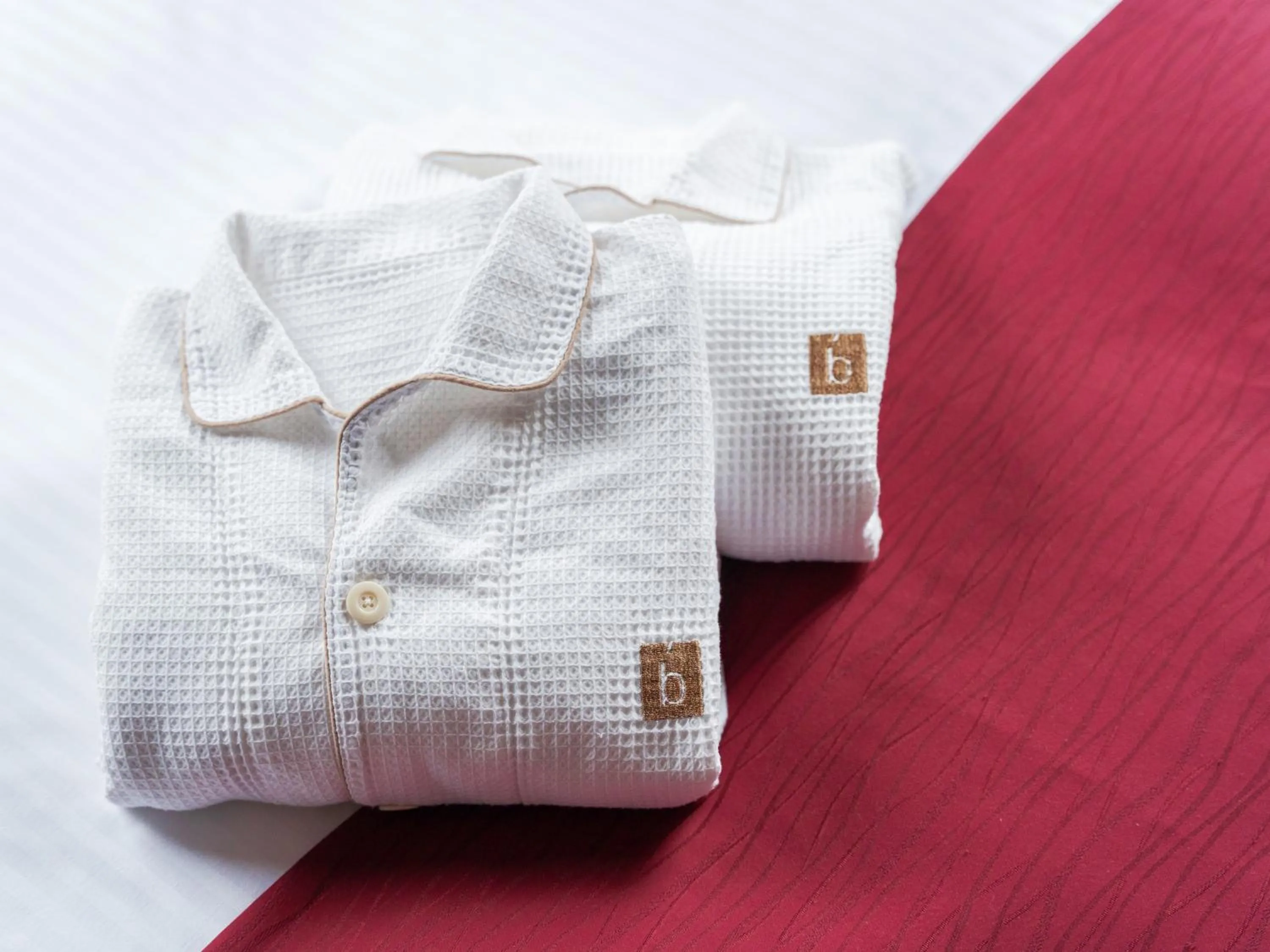 Photo of the whole room, Bed in the b sapporo