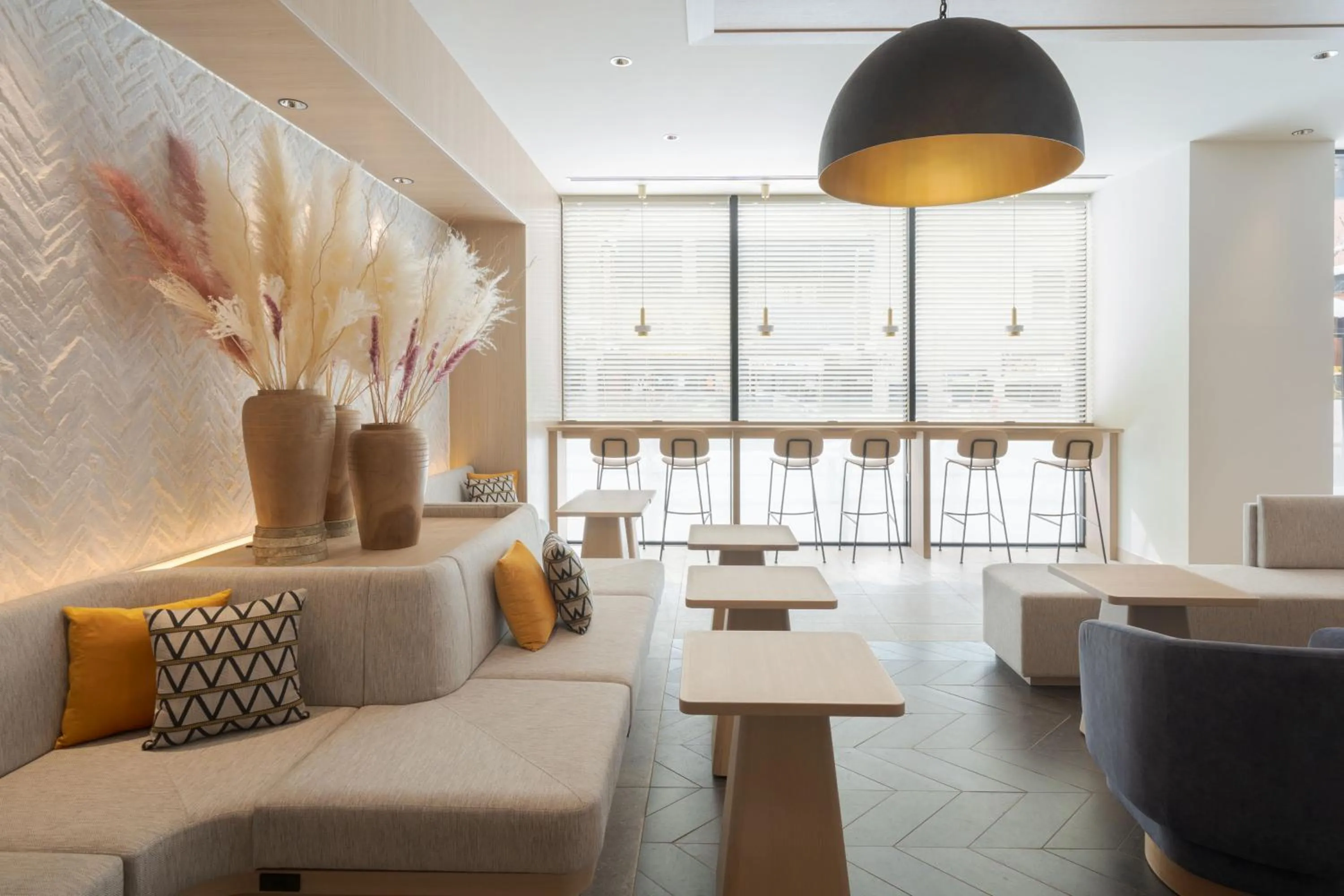 Restaurant/places to eat in the b sapporo