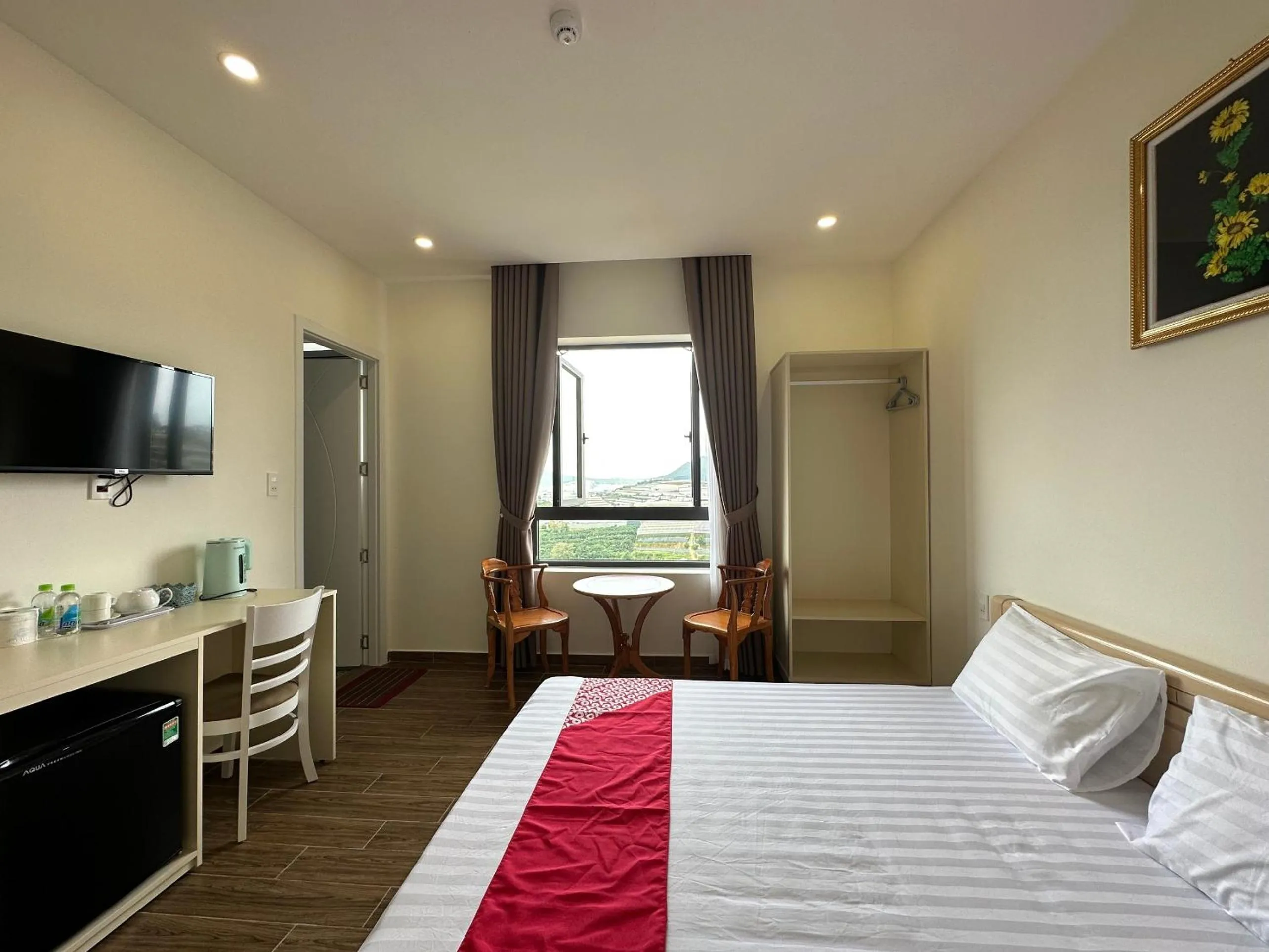 Bedroom, Bed in Capital O 1208 Phong Van Villa