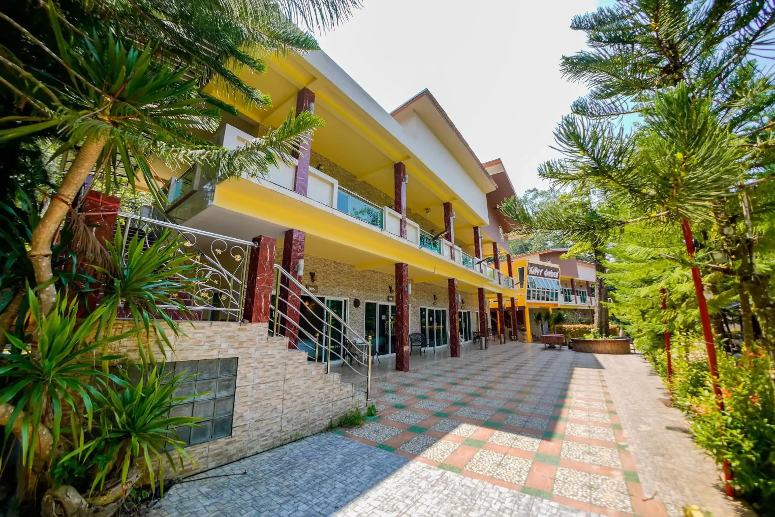 Property building in Happy Garden Resort Betong Property building in Happy Garden Resort Betong