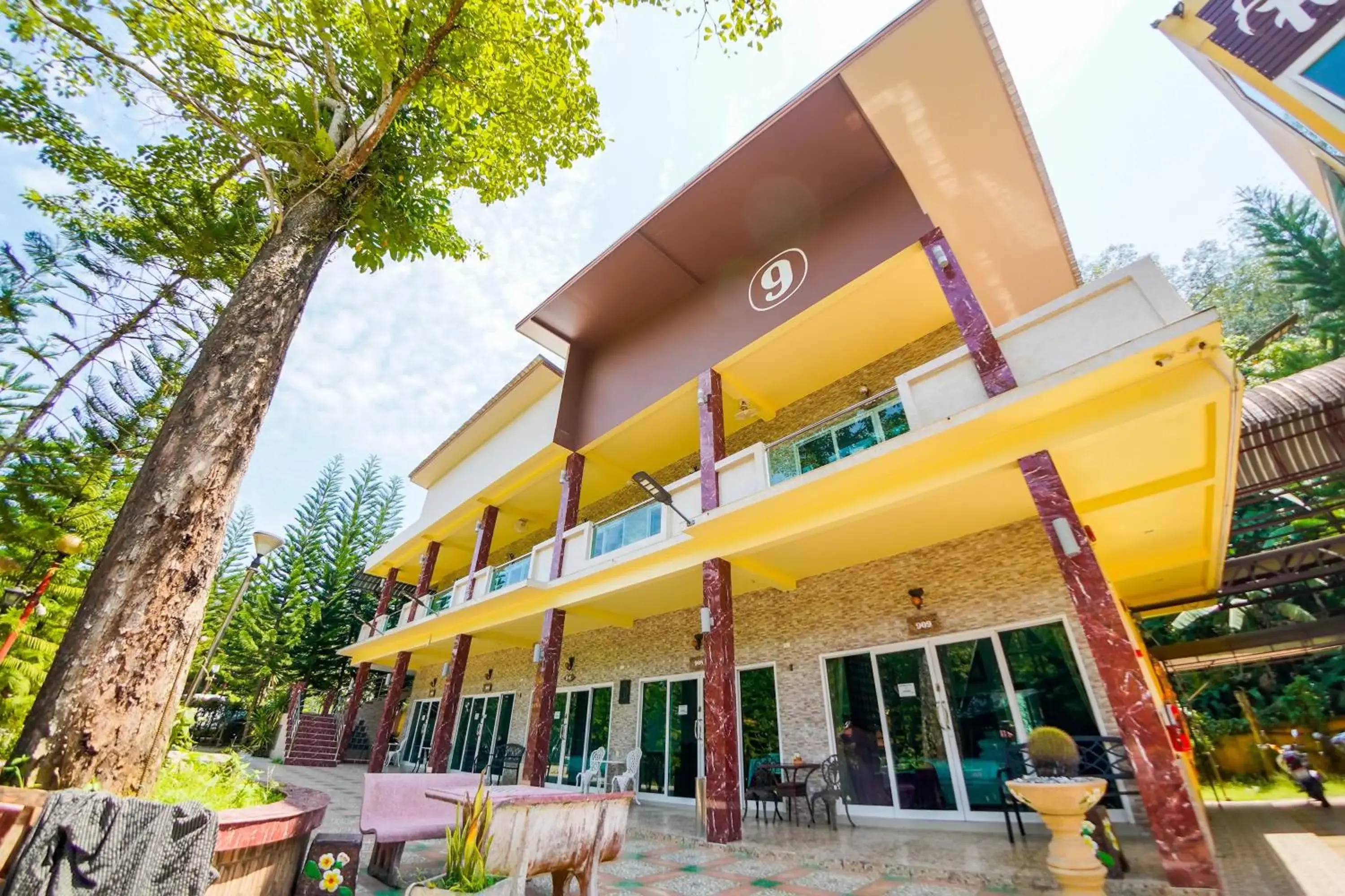 Property building in Happy Garden Resort Betong Property building in Happy Garden Resort Betong