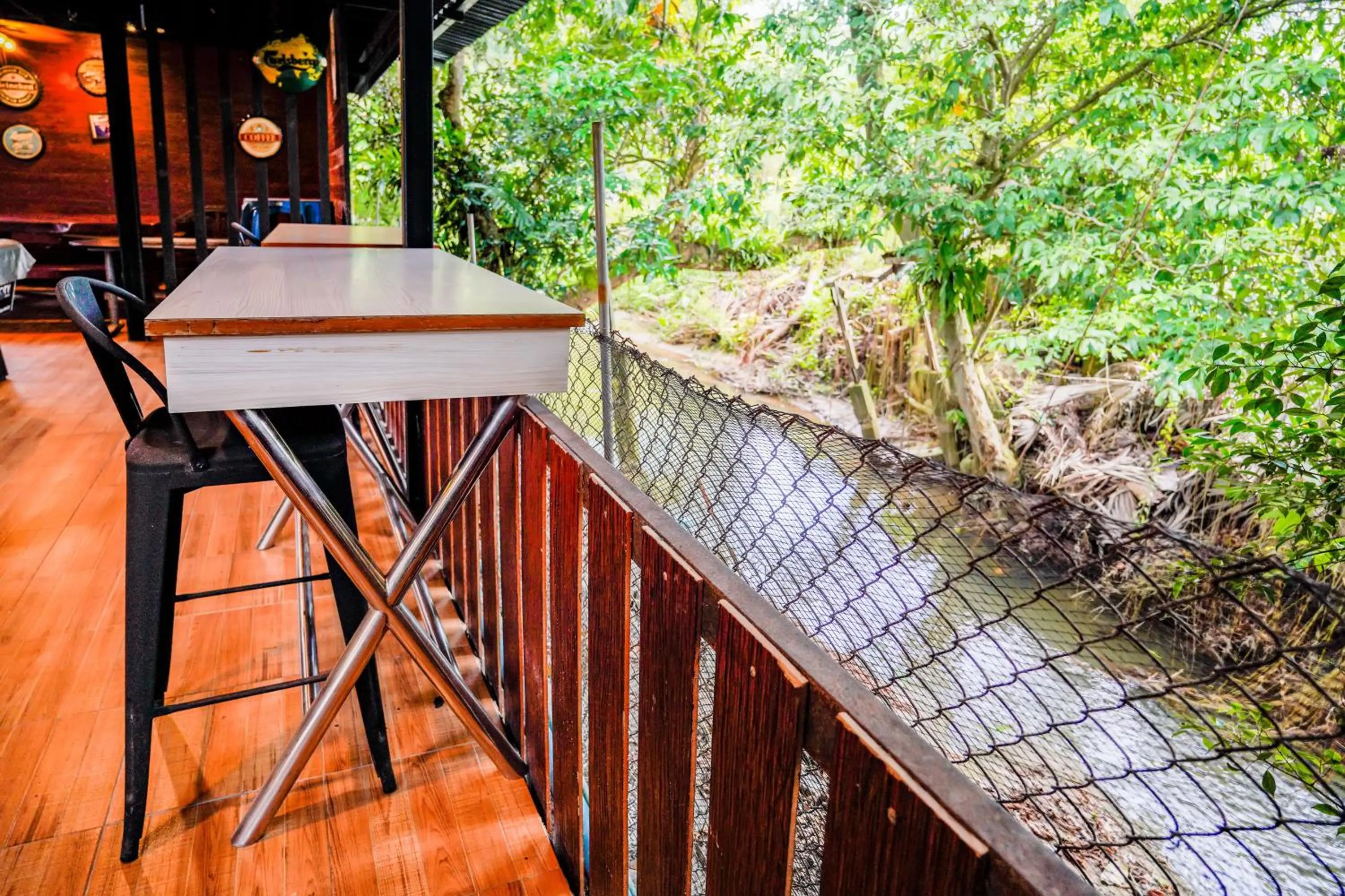 Spring in Happy Garden Resort Betong