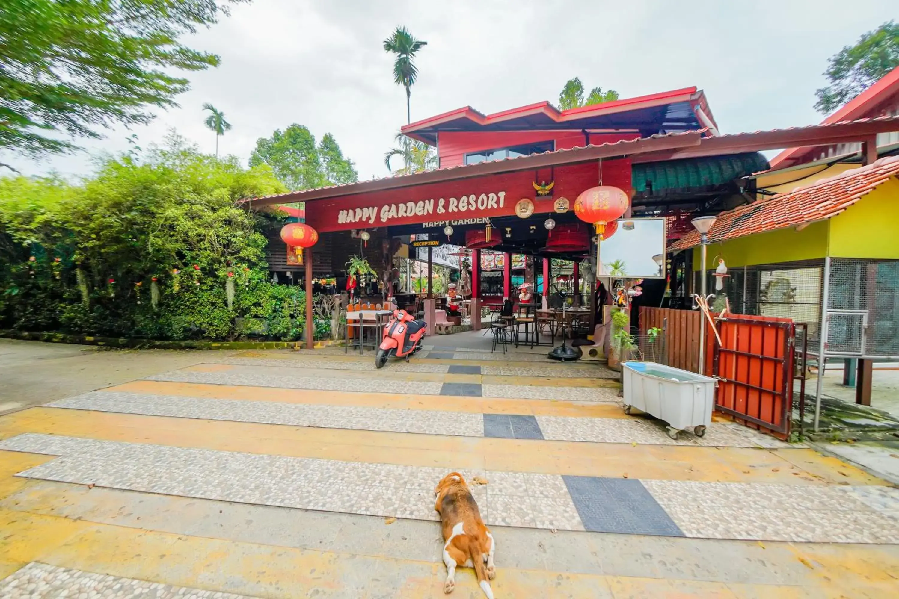 Property building in Happy Garden Resort Betong Property building in Happy Garden Resort Betong