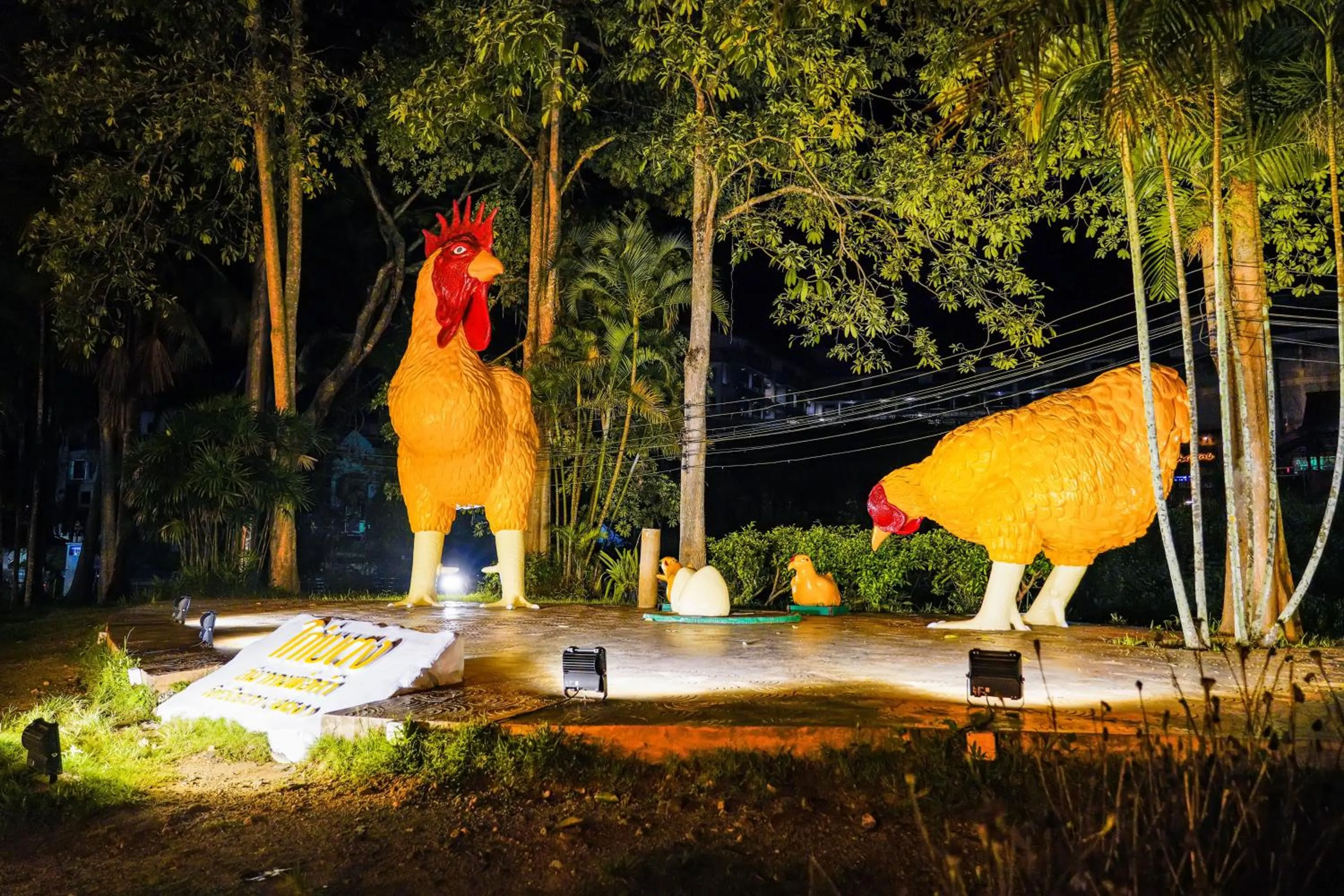 Night in Happy Garden Resort Betong