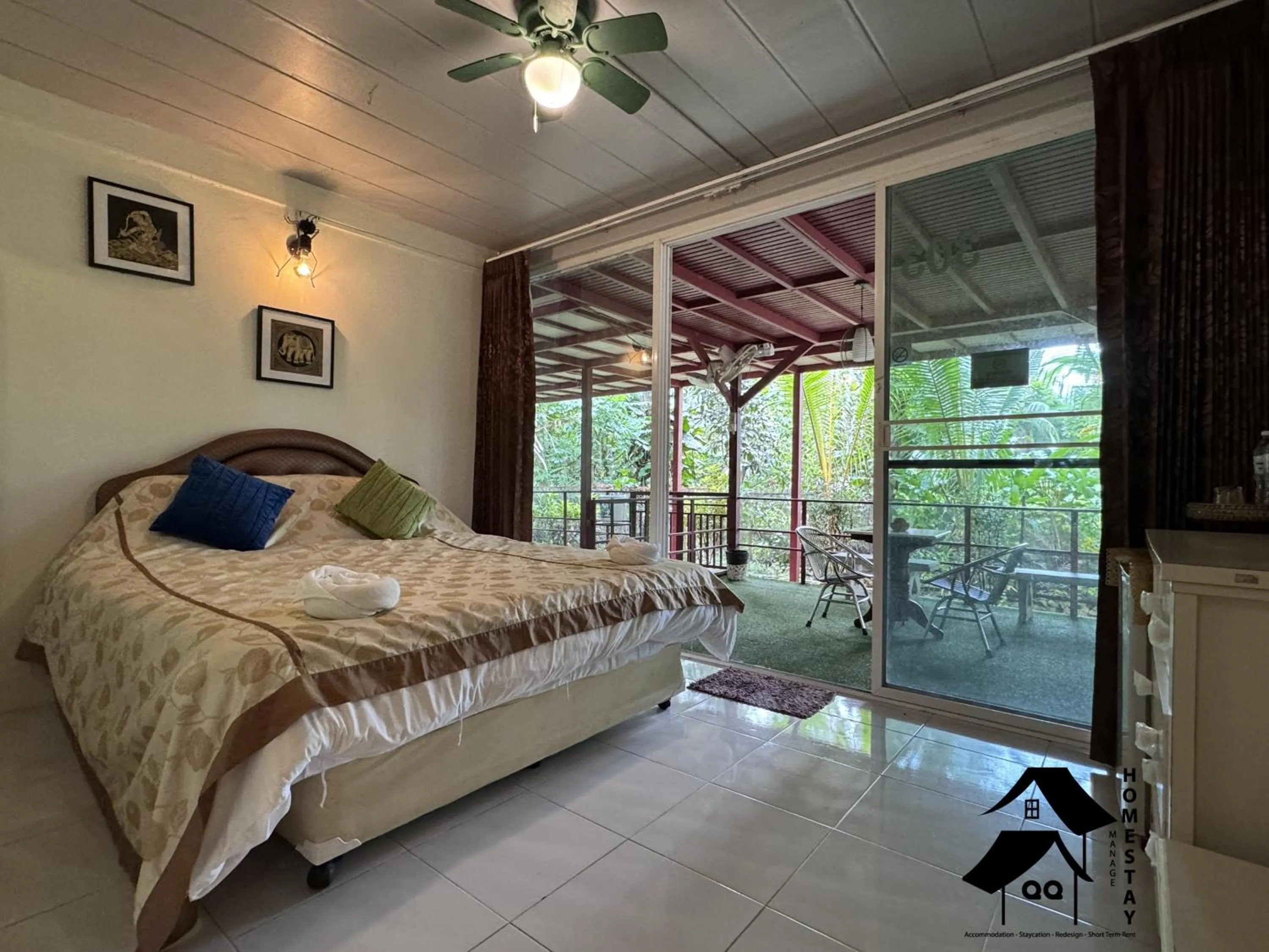 Bed in Happy Garden Resort Betong