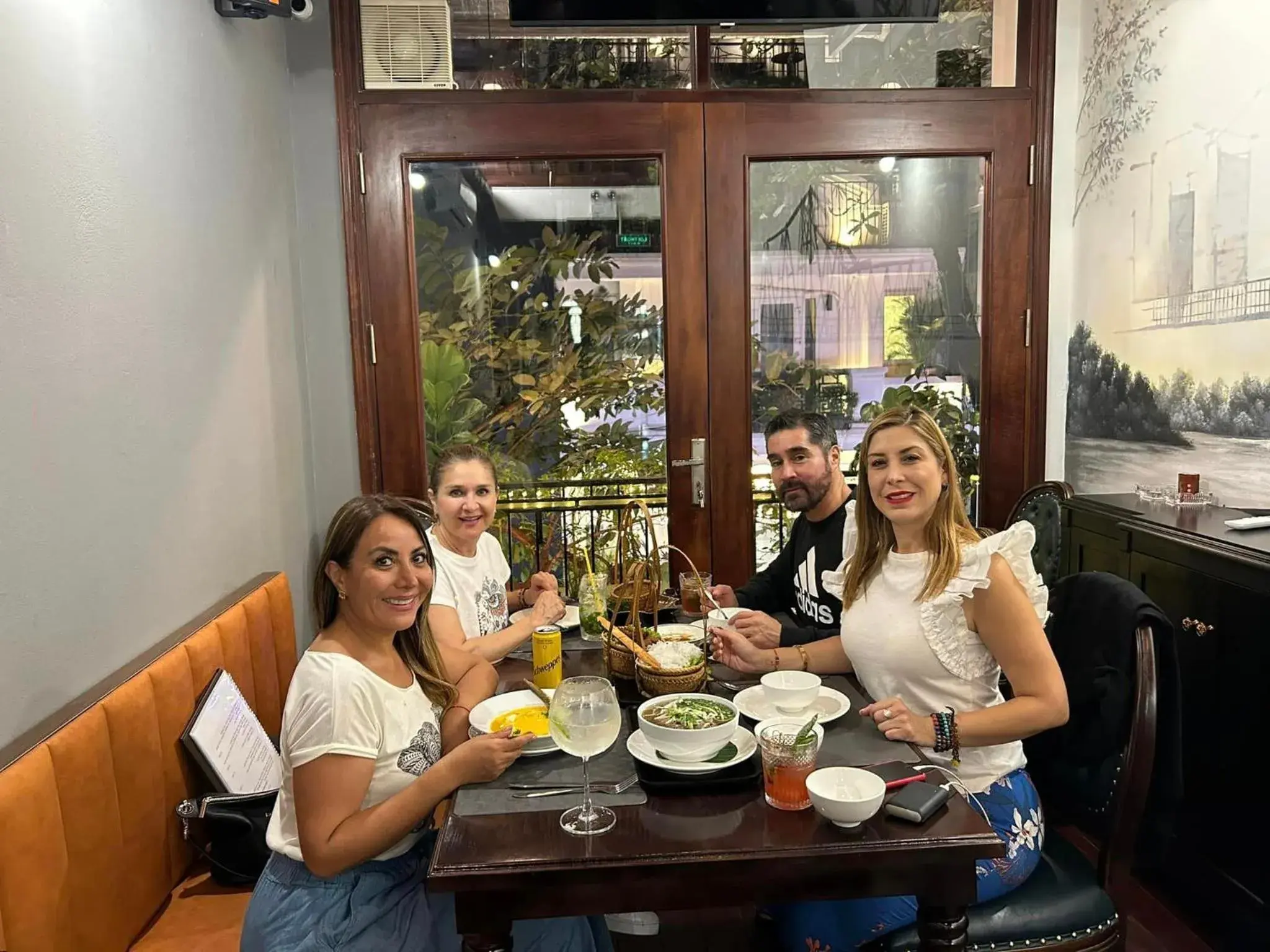 Restaurant/places to eat in Awesome Hanoi Hostel Restaurant/places to eat in Awesome Hanoi Hostel