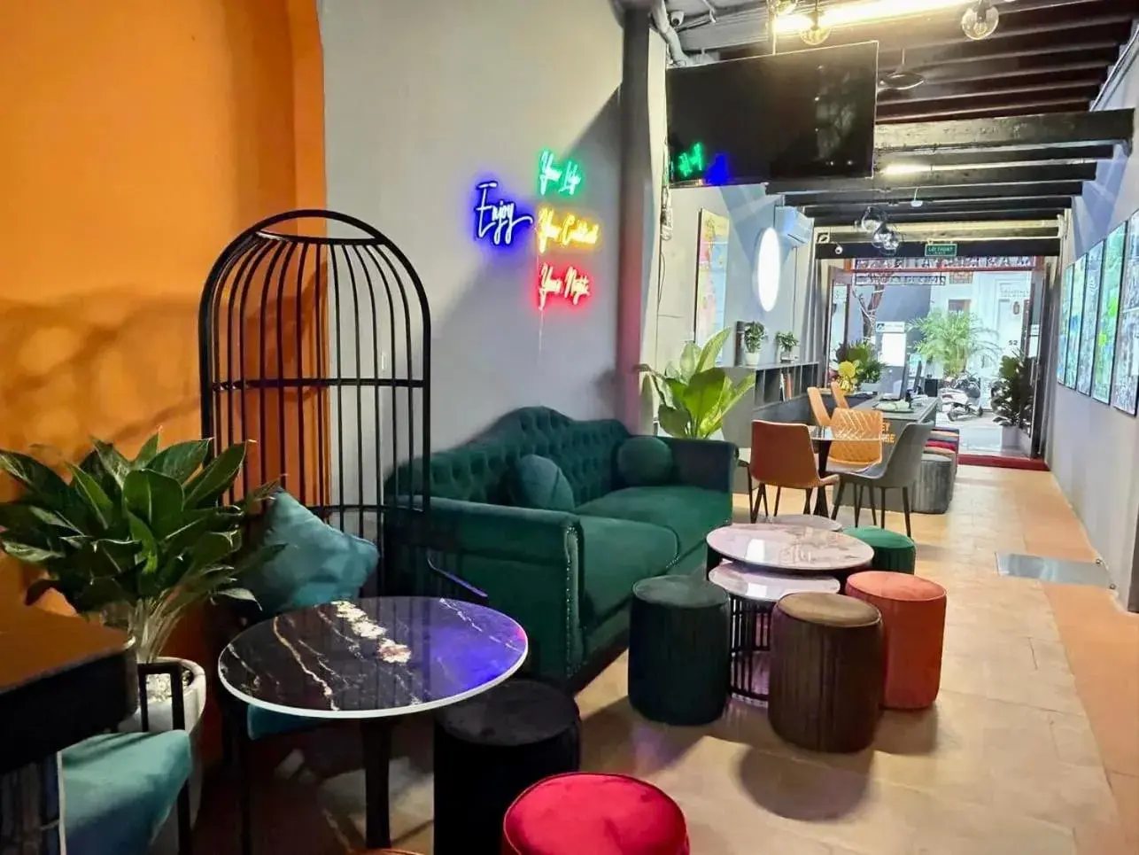 Living room in Awesome Hanoi Hostel Living room in Awesome Hanoi Hostel