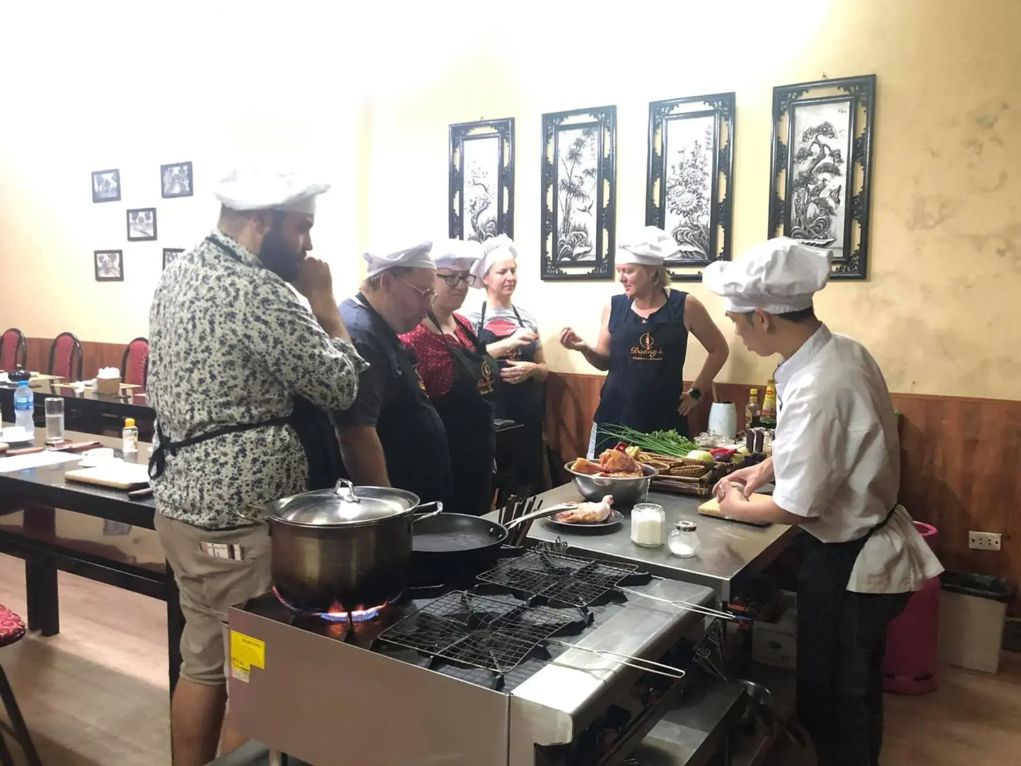 Restaurant/places to eat in Awesome Hanoi Hostel Restaurant/places to eat in Awesome Hanoi Hostel