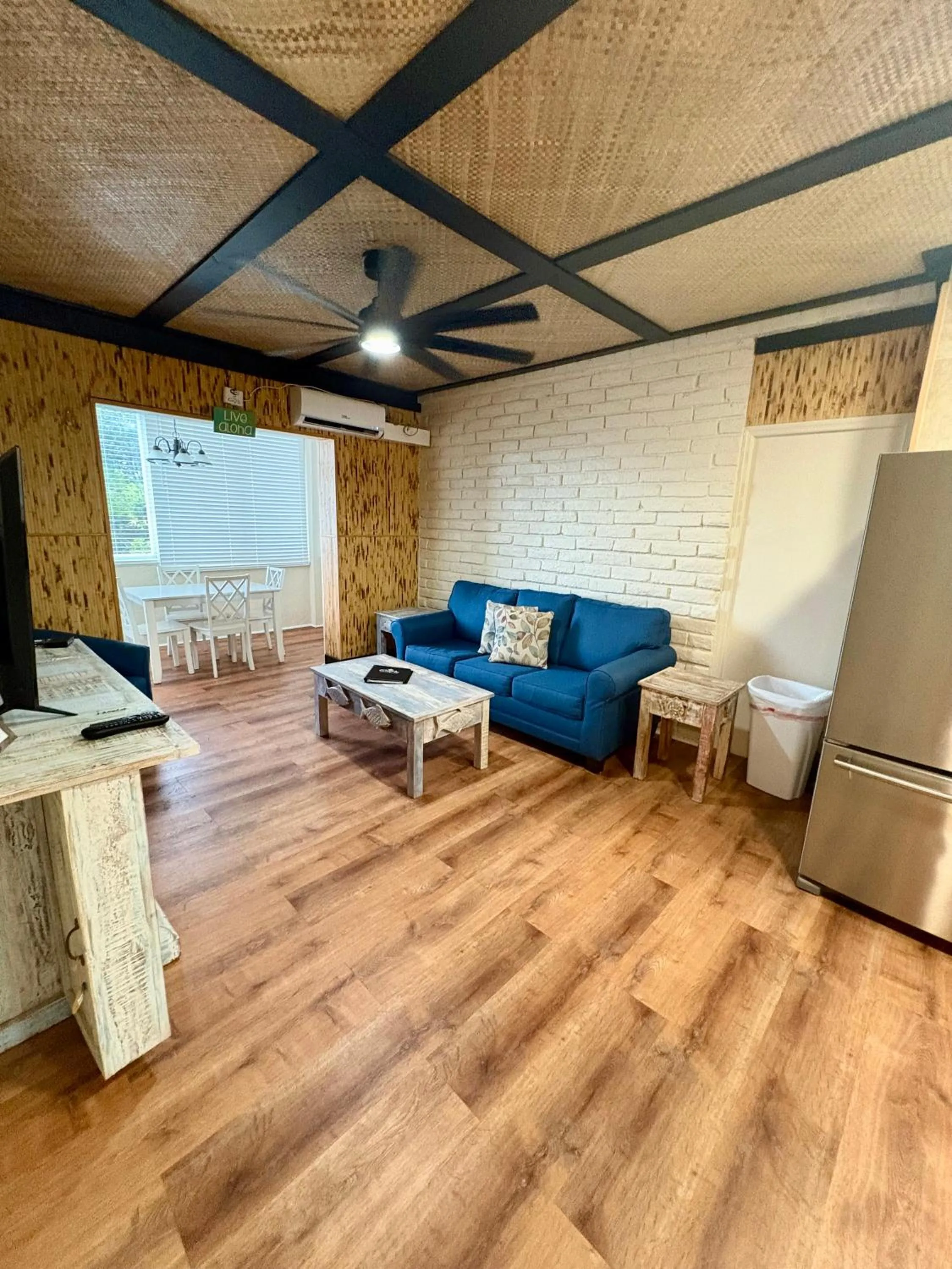 Captain Pip's Marina & Hideaway