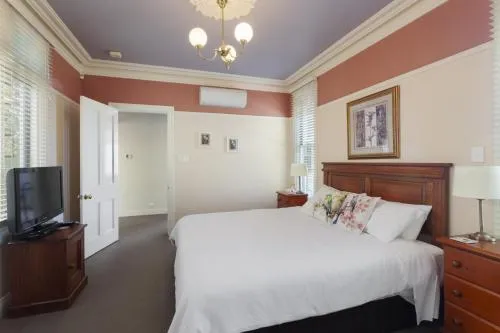 Bethany Manor Bed & Breakfast