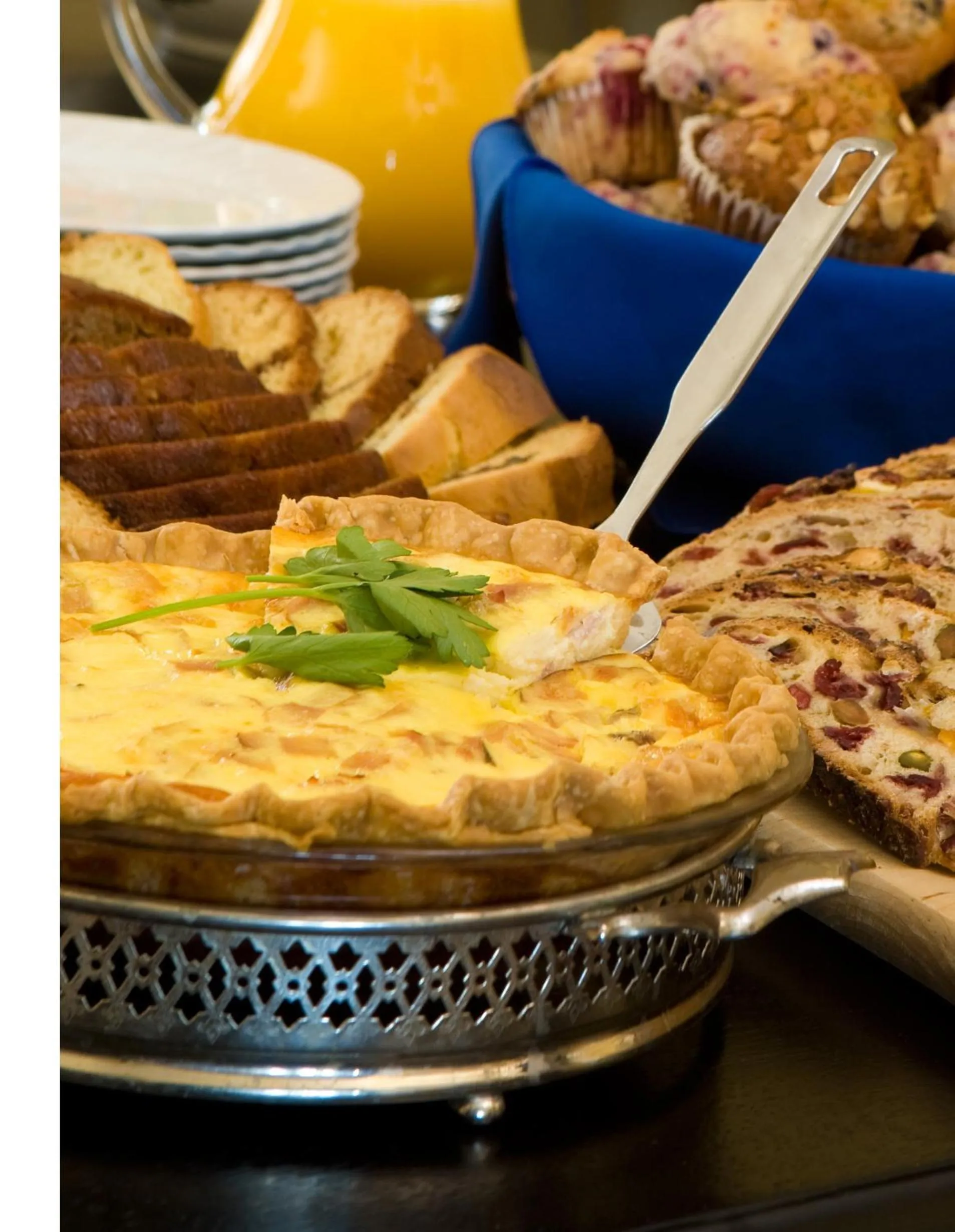 Breakfast in Dockside Guest Quarters