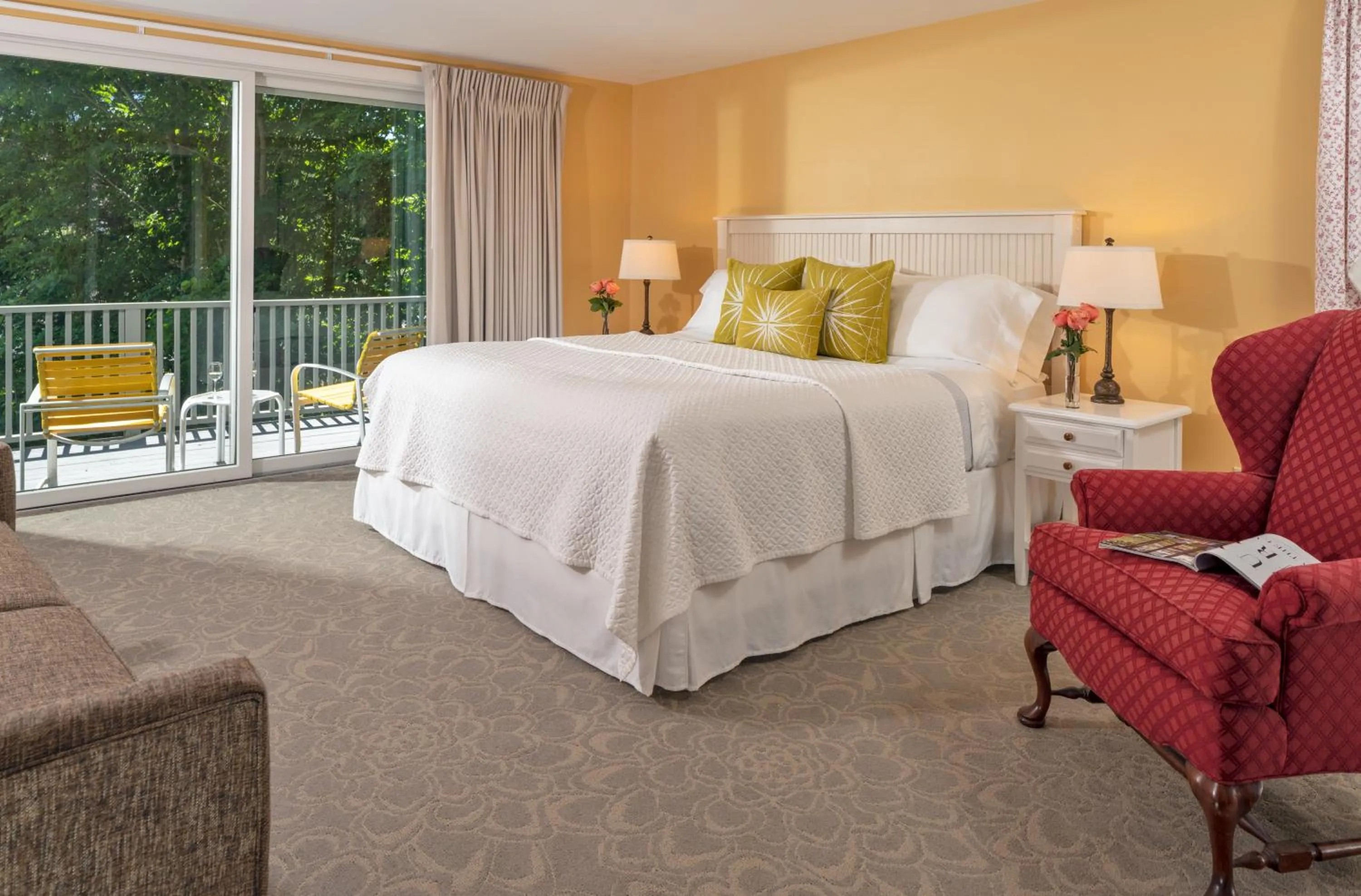 Balcony/Terrace, Bed in Dockside Guest Quarters