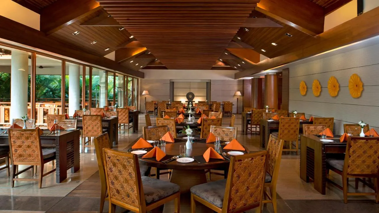 Restaurant/places to eat in The Golkonda Resort and Spa