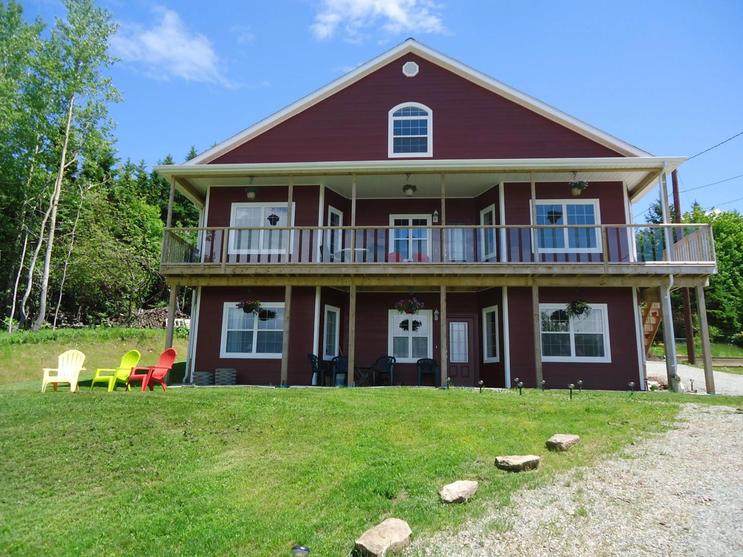Facade/entrance in The Fiddle and the Sea Bed and Breakfast