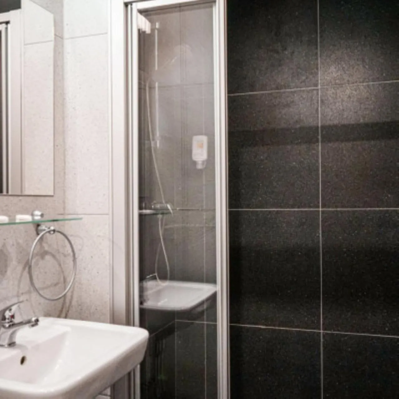 Shower in Hotel Belaria Resort - wellness, bazén